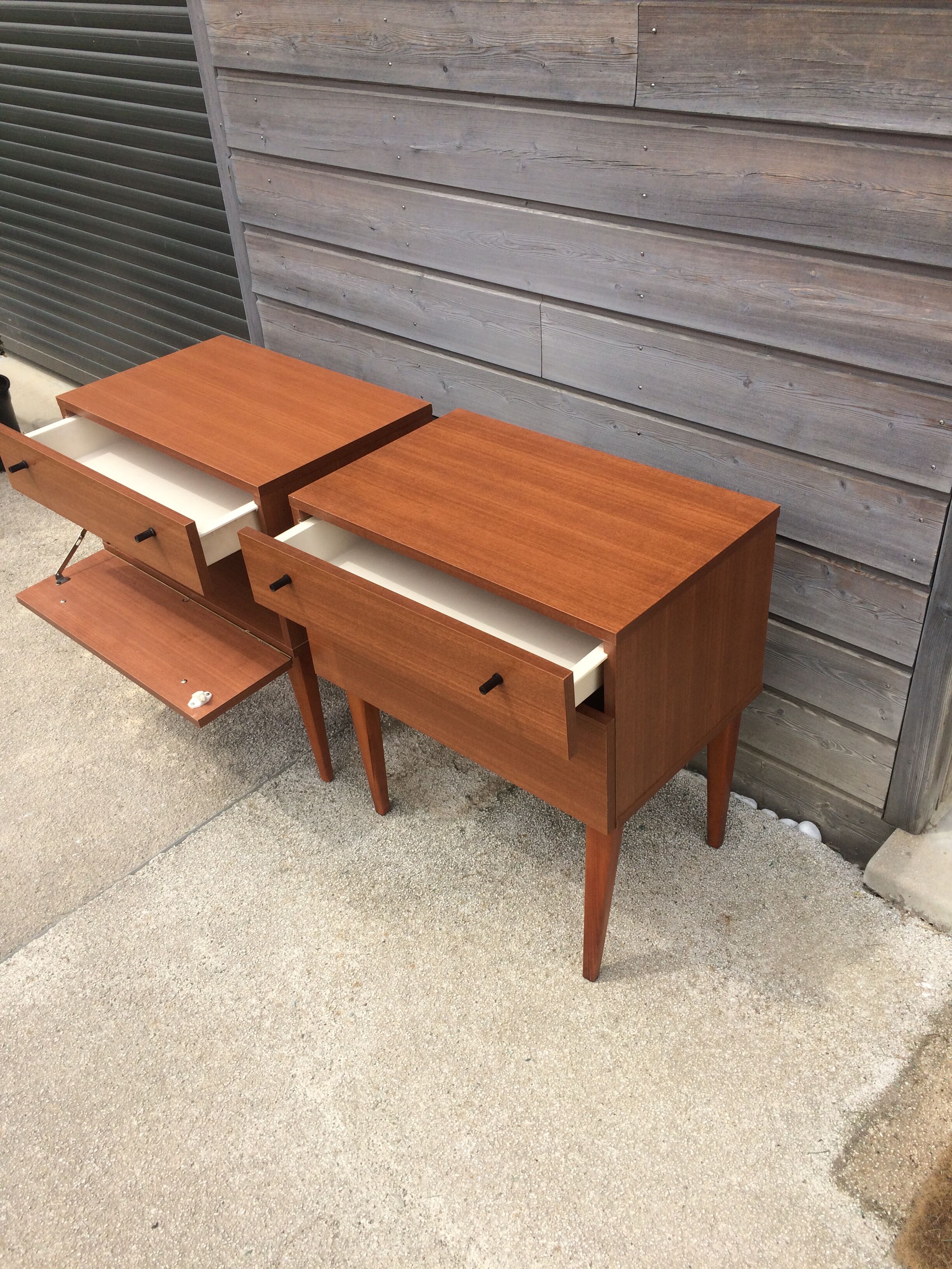 Pair of nightstands vintage of the 1950s