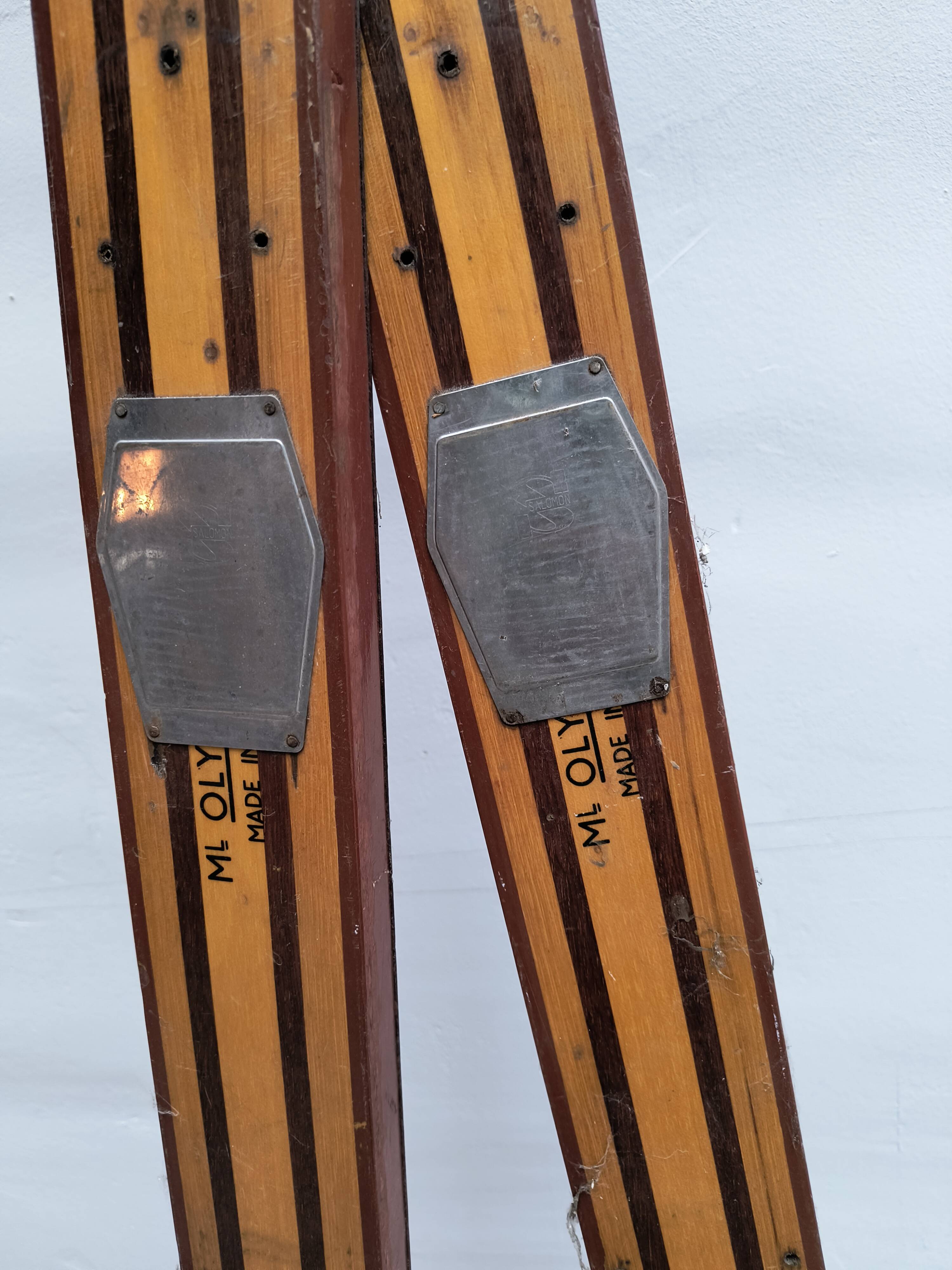 Vintage rossignol hickory olympic 41 skis pair