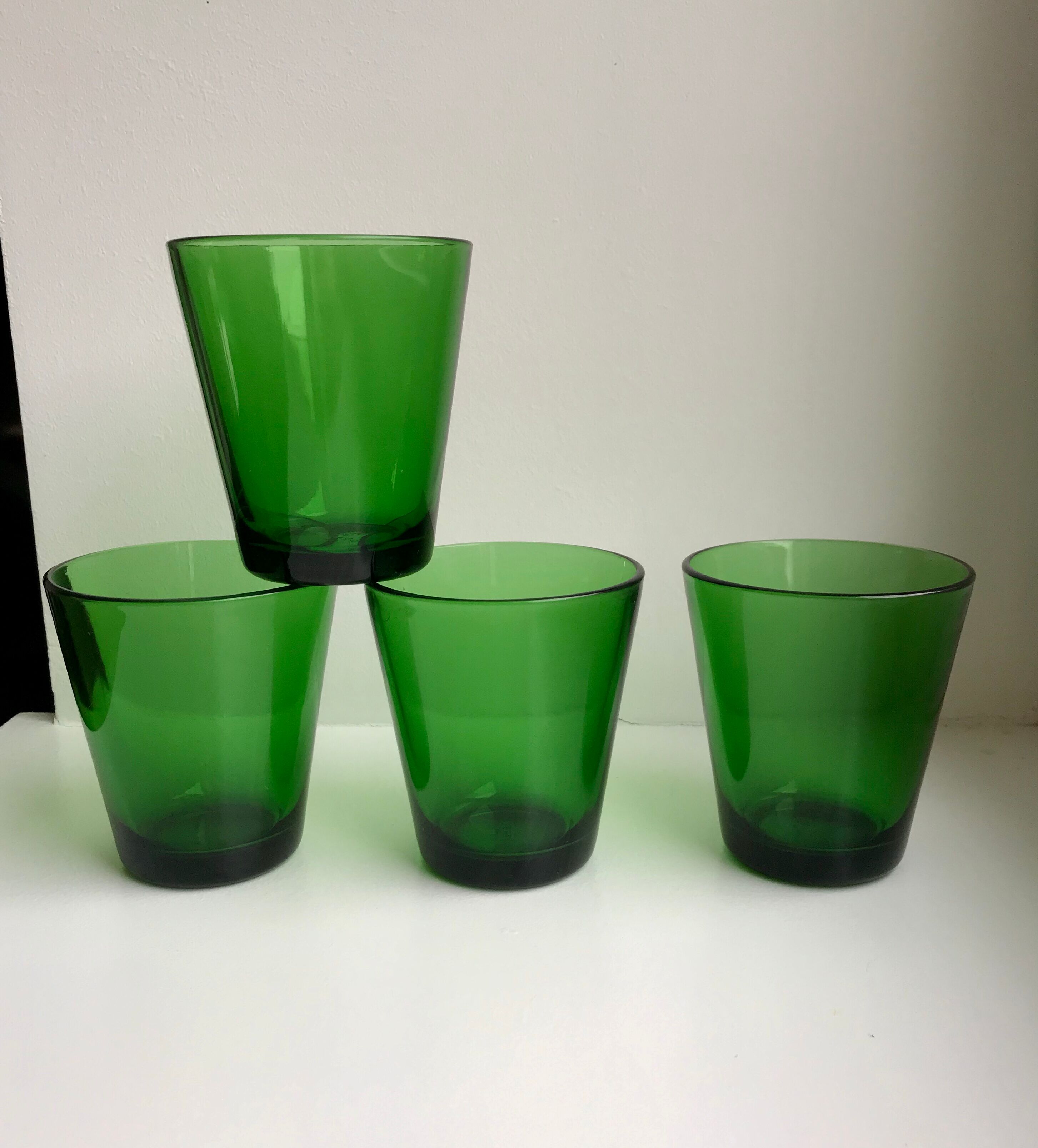 Set of 4 green glasses 70s