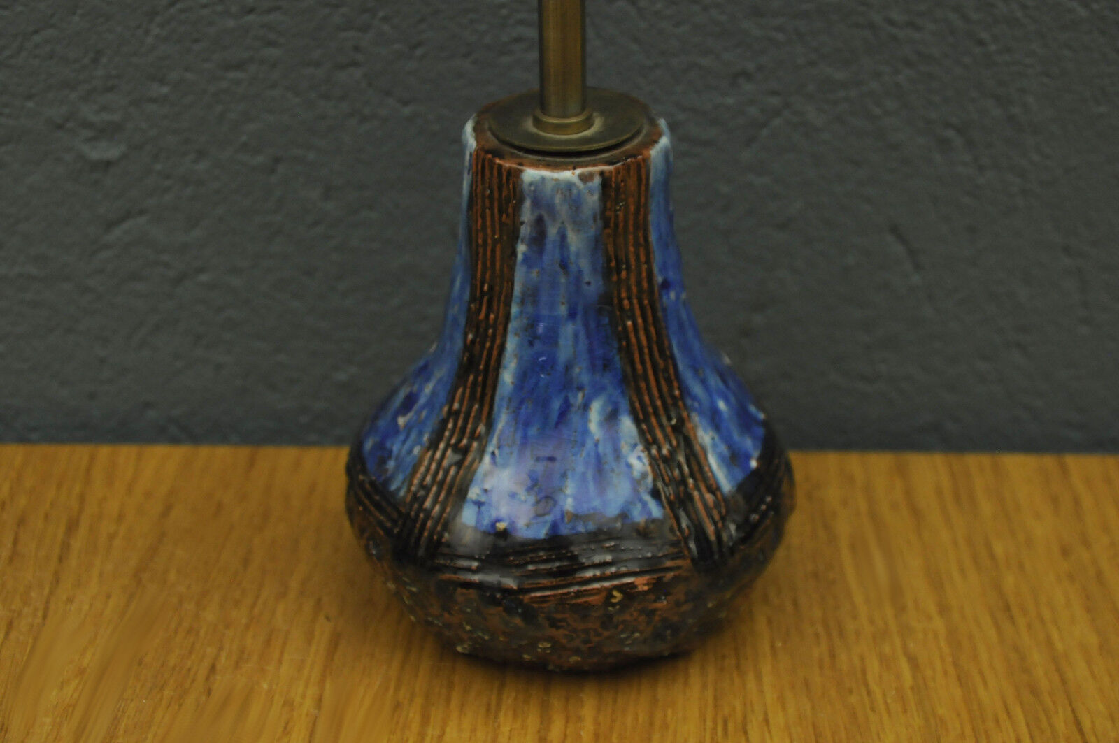 Scandinavian ceramic lamp