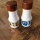 Mobil salt and pepper shaker