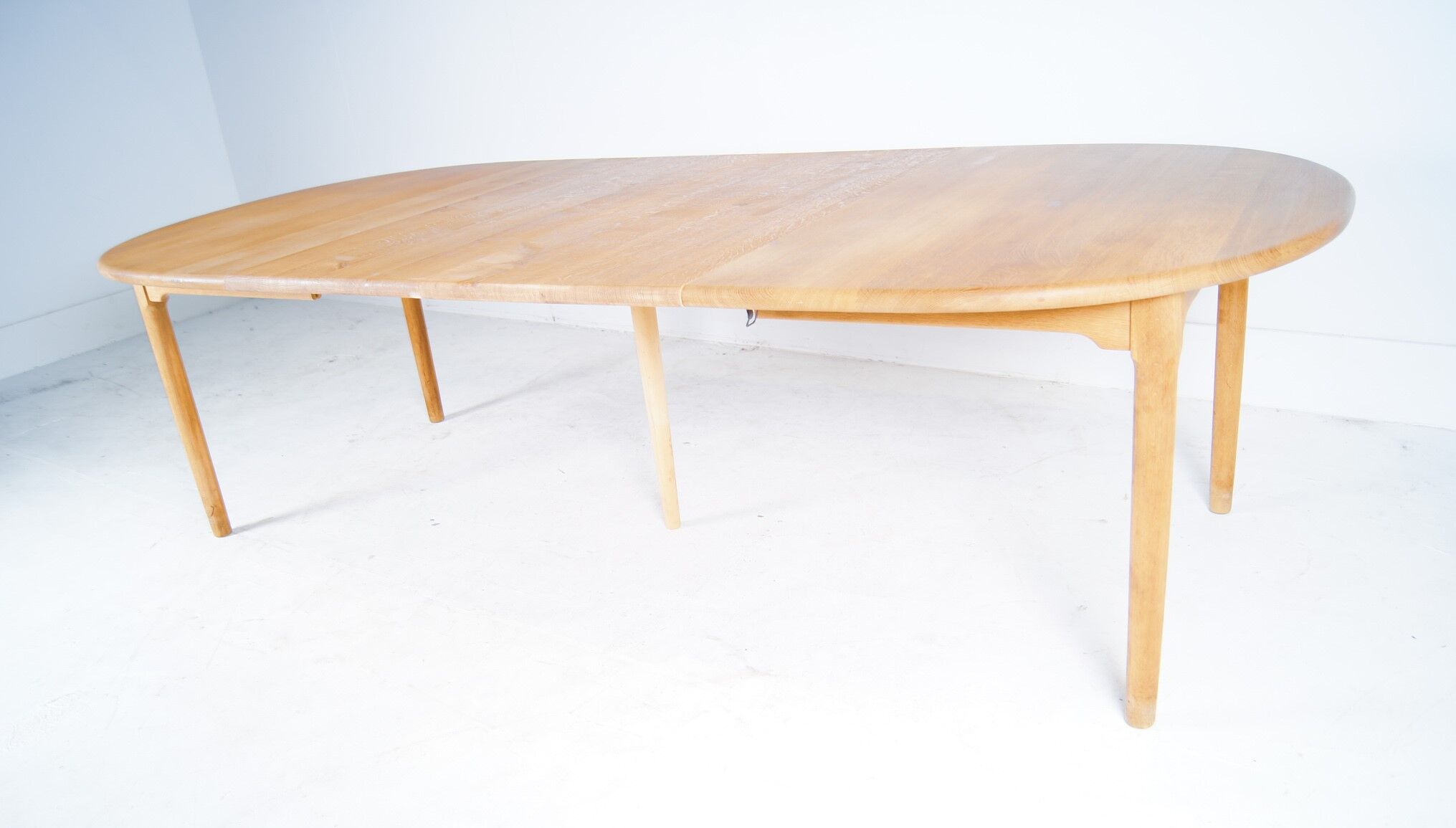 KP Møbler - Kurt Østervig - massive oak extendable dining table