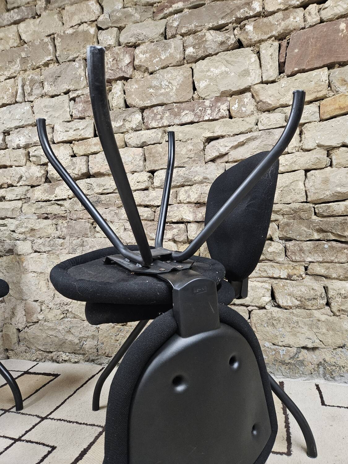 Set of 4 vintage design ergonomic chairs