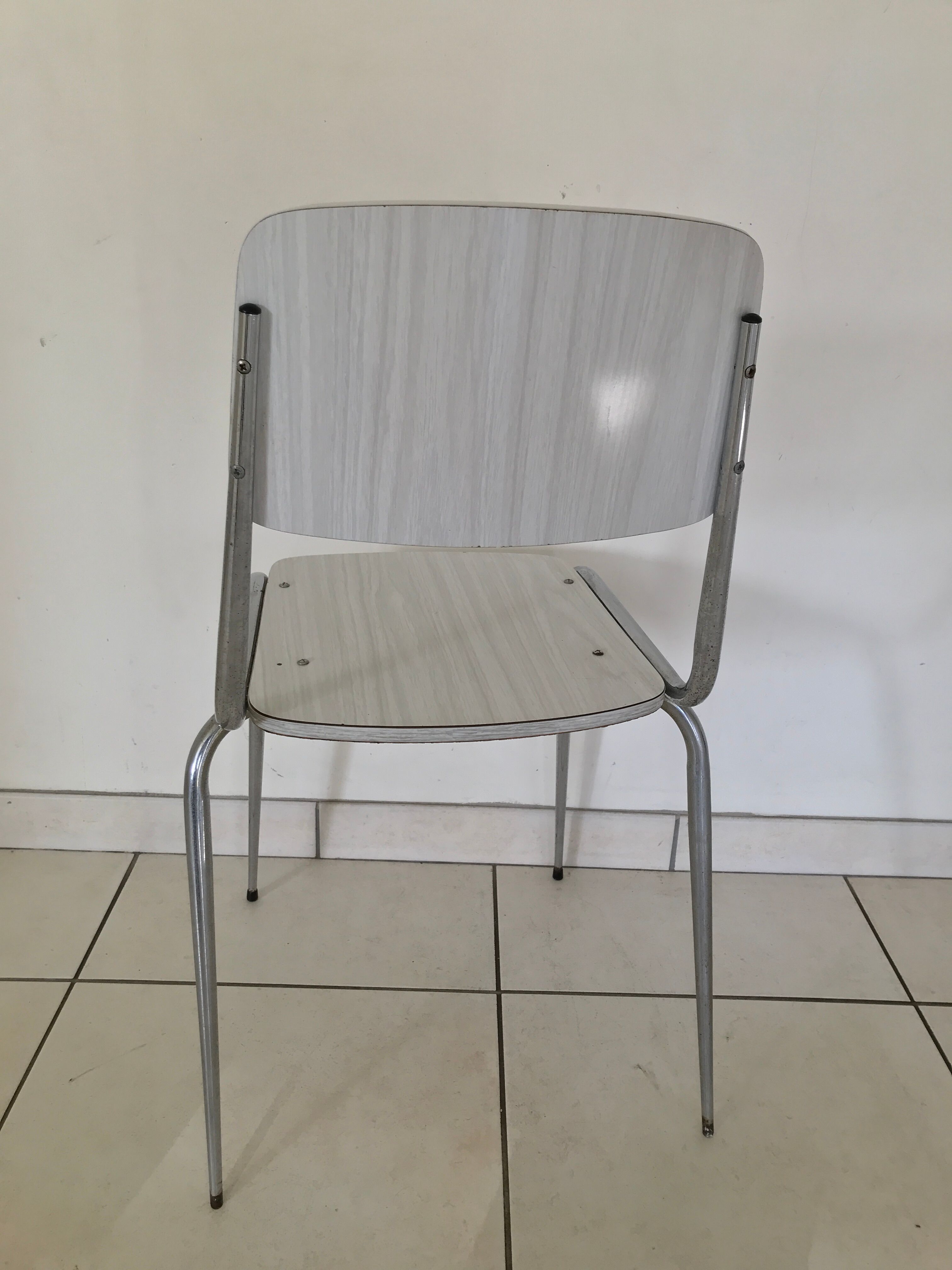 Round table rosewood formica with chairs 70s