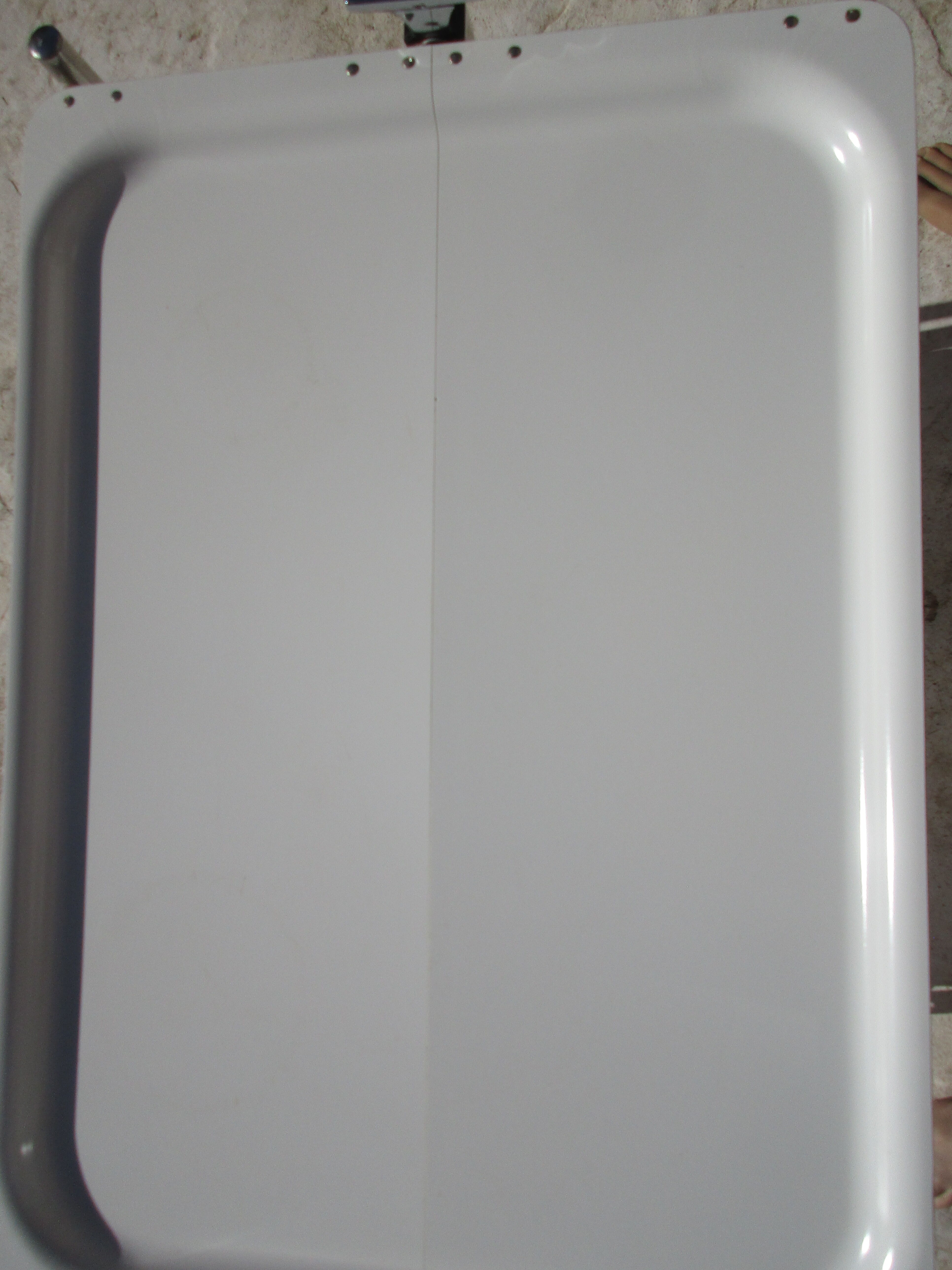 Roller folding extra table