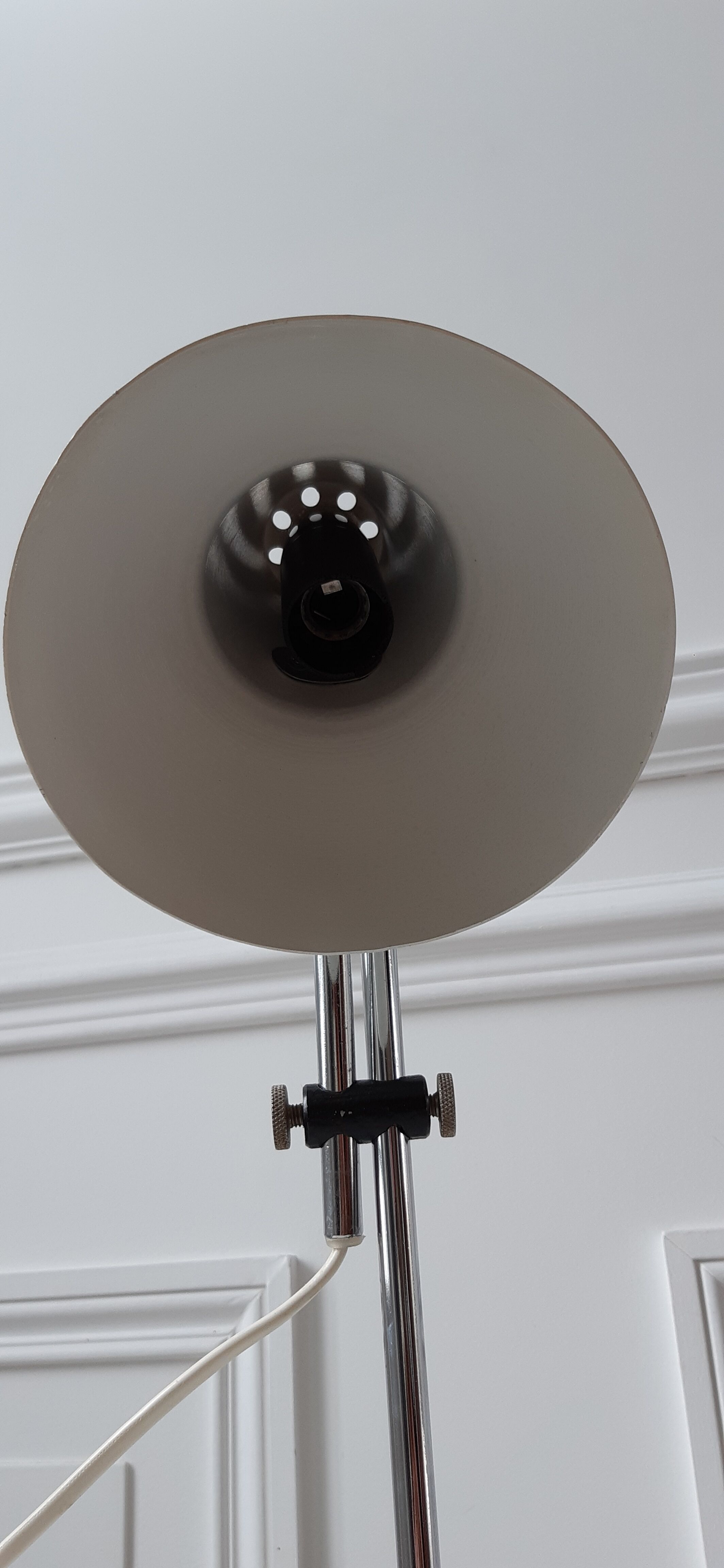 White articulated lamp 70s