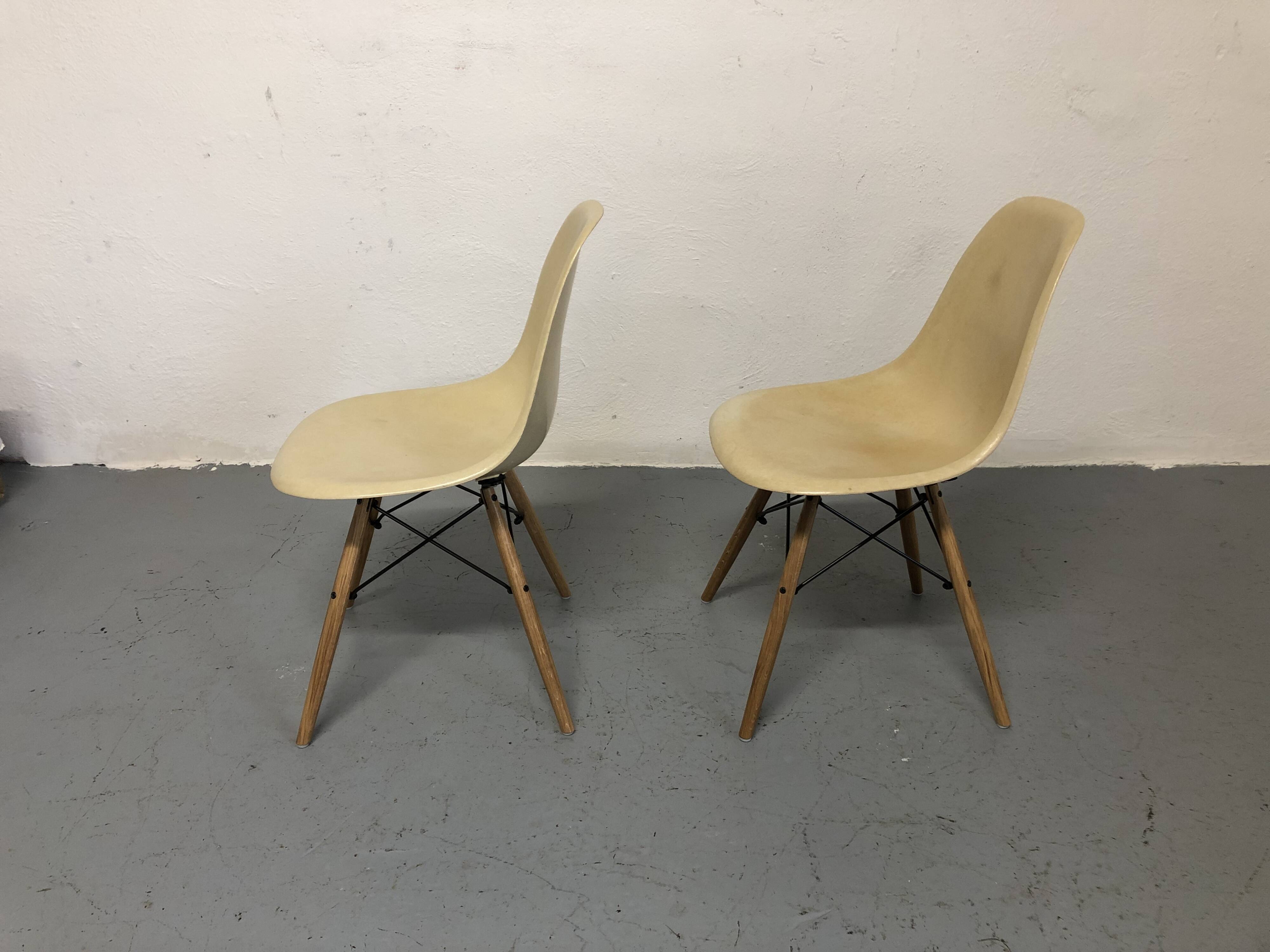 set of two DSW chairs Herman Miller