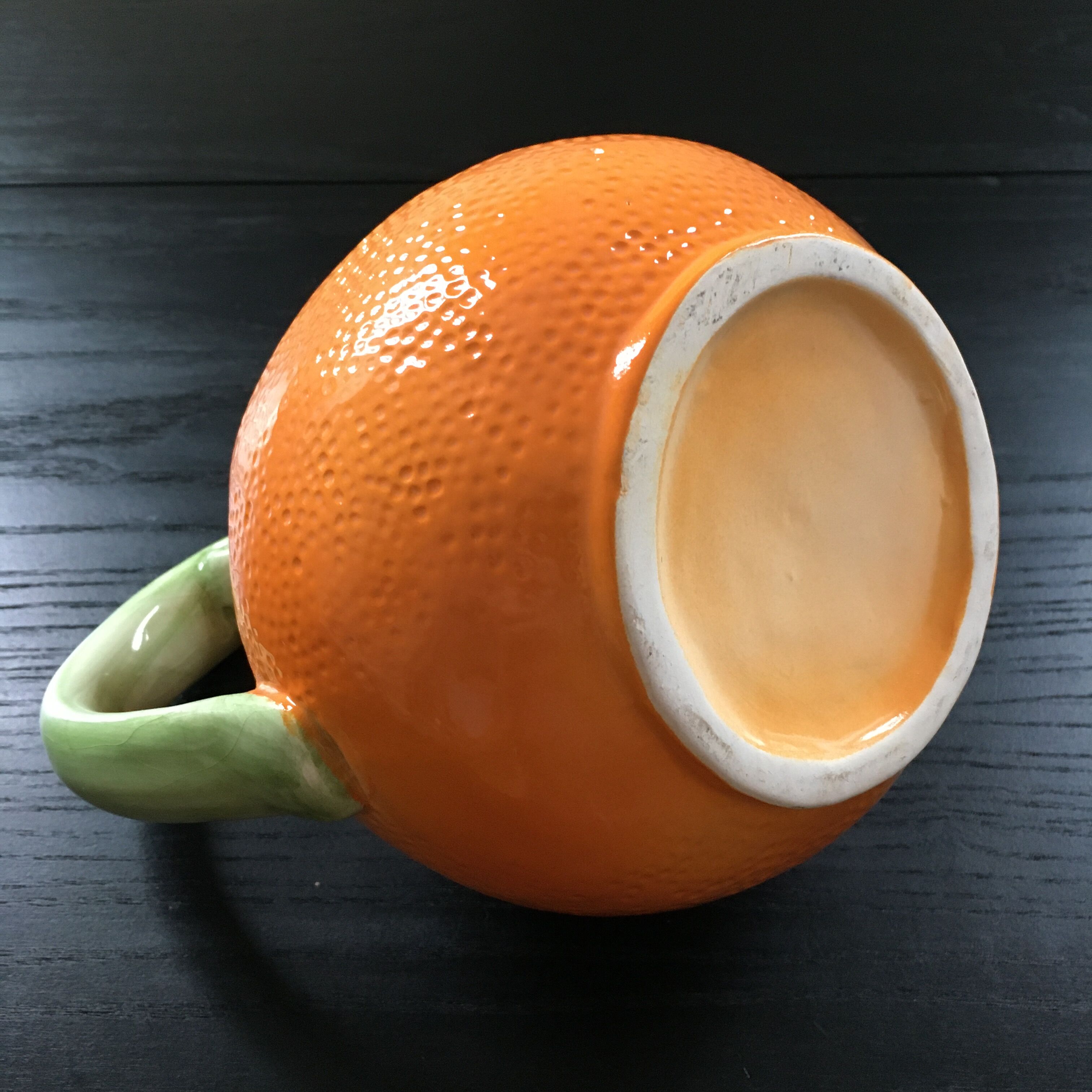 Orange pitcher slurry