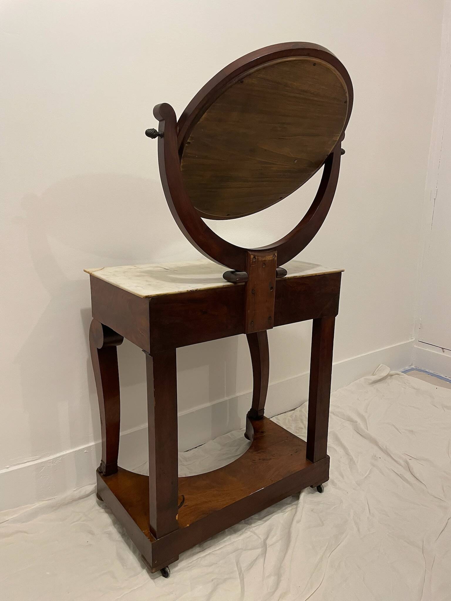 Mahogany dressing table, Empire style (early 19th century)