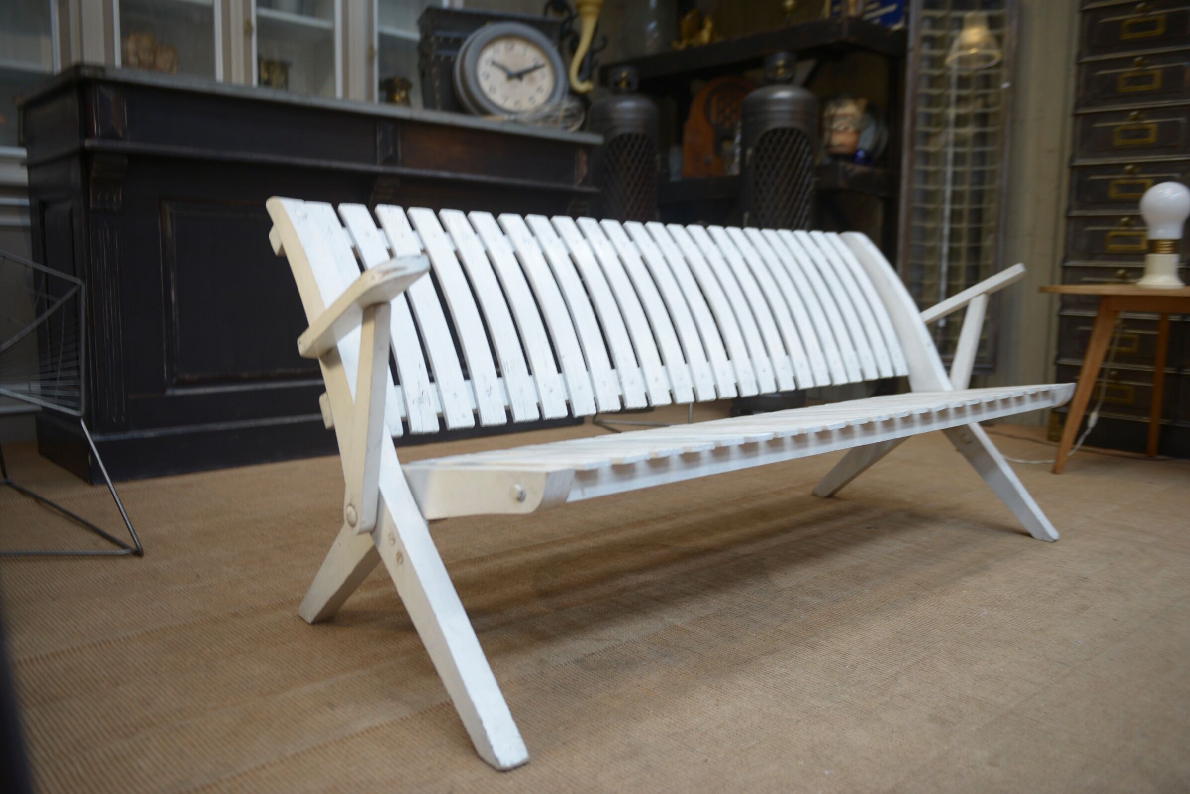Folding garden bench in white lacquered beech of vintage origin 1950