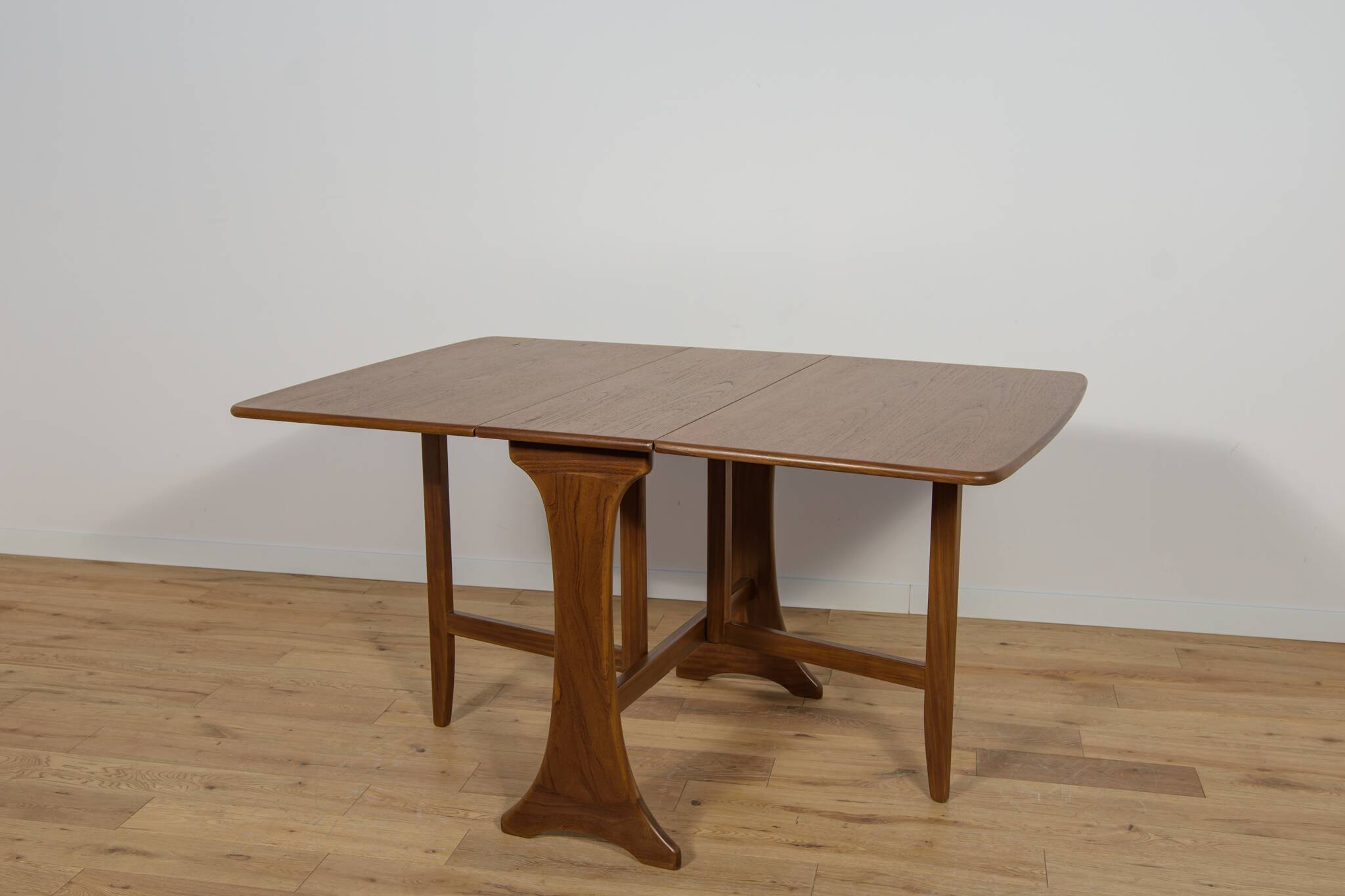 Mid-Century Teak Extendable Dining Table from G-Plan, 1960s