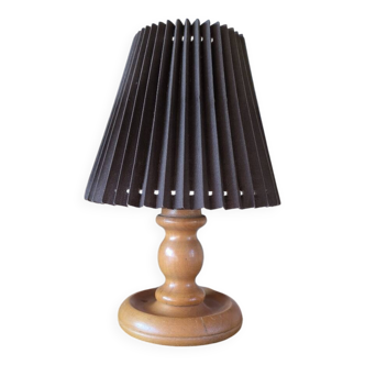 Turned wood table lamp