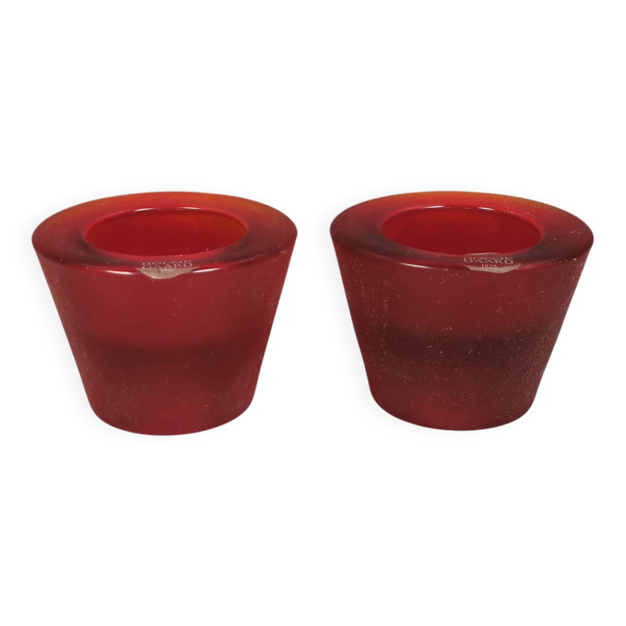 Reversible glass candlesticks with a conical shape for tealights or candles