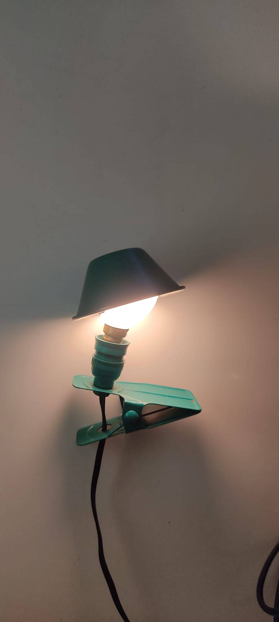 Vintage mushroom clip lamp from the 70s