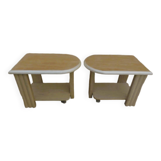 2 tables de nuits où bouts de canapé moderne sur roulettes