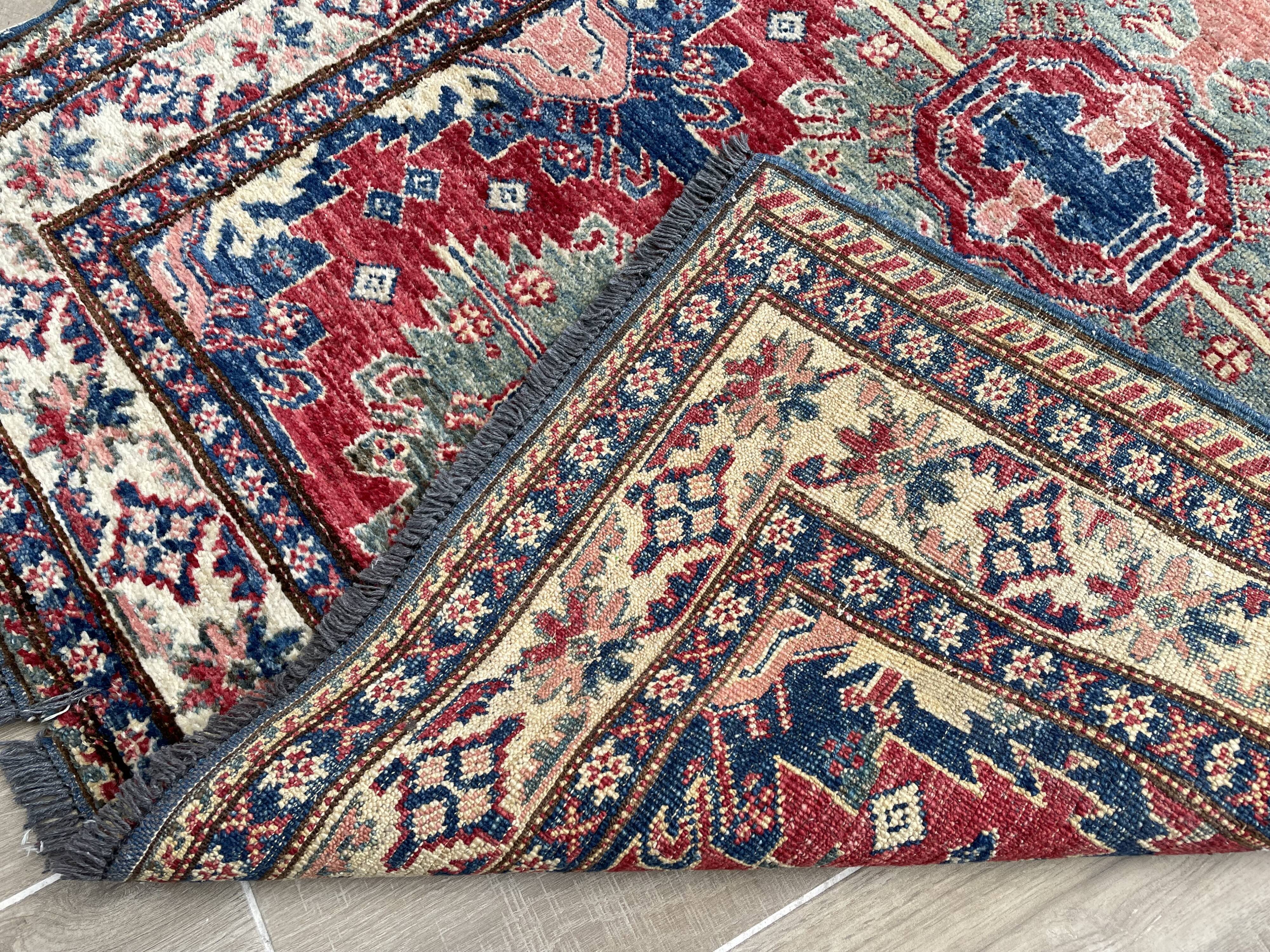 Carpet wool and silk 188x121cm