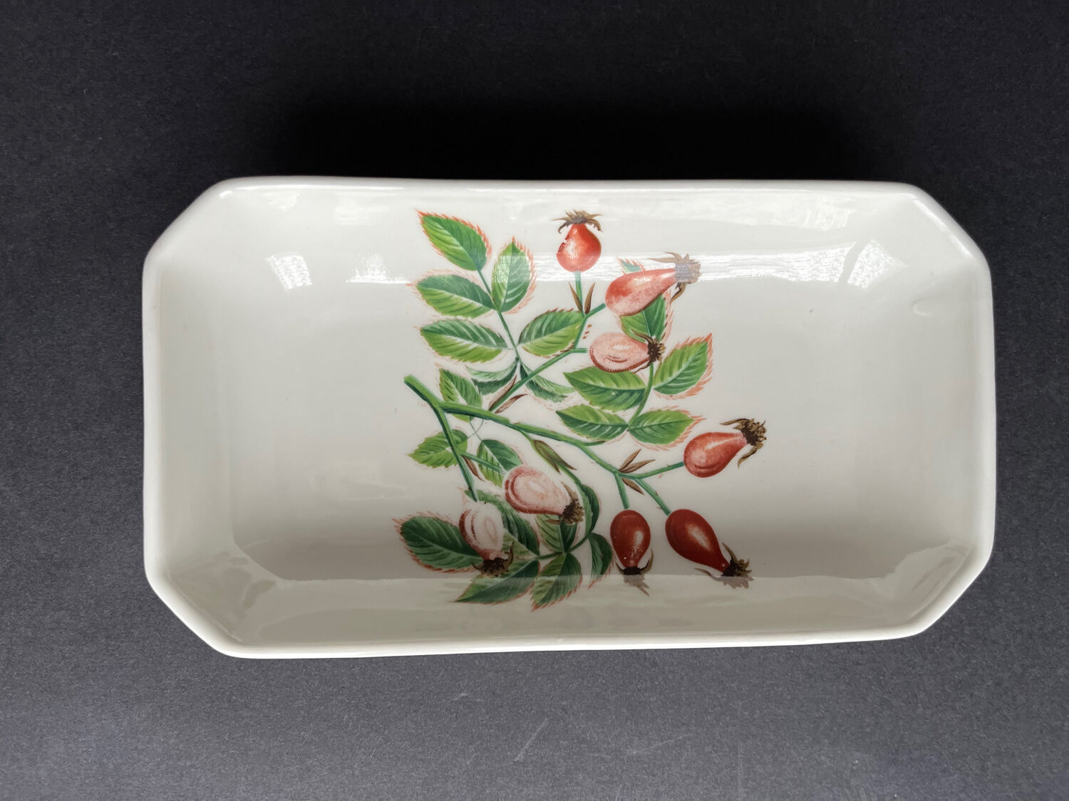 Pair of Paris porcelain ravines