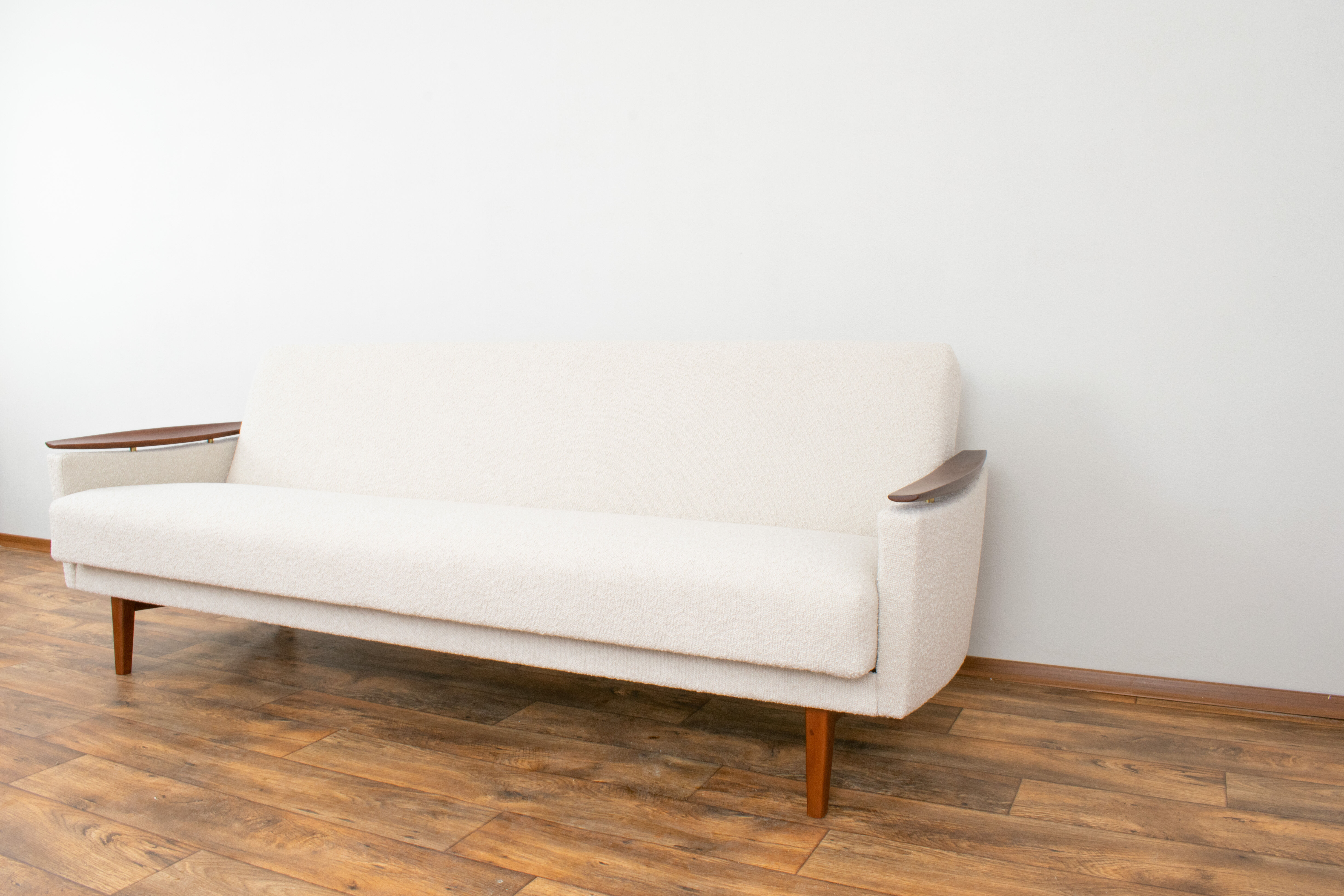 Fauteuil Boucle vintage beige, années 1970 | Selency