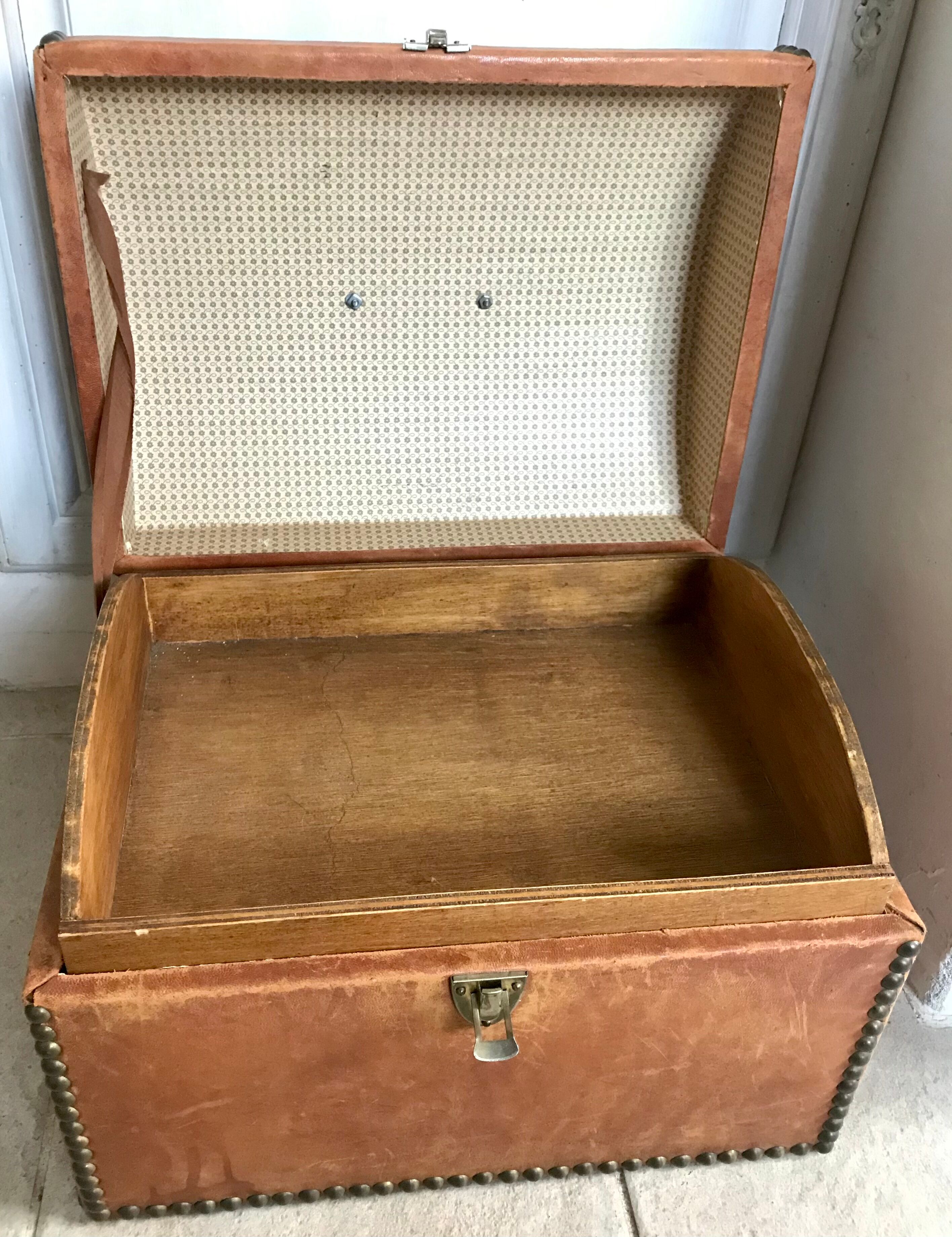 Leather box