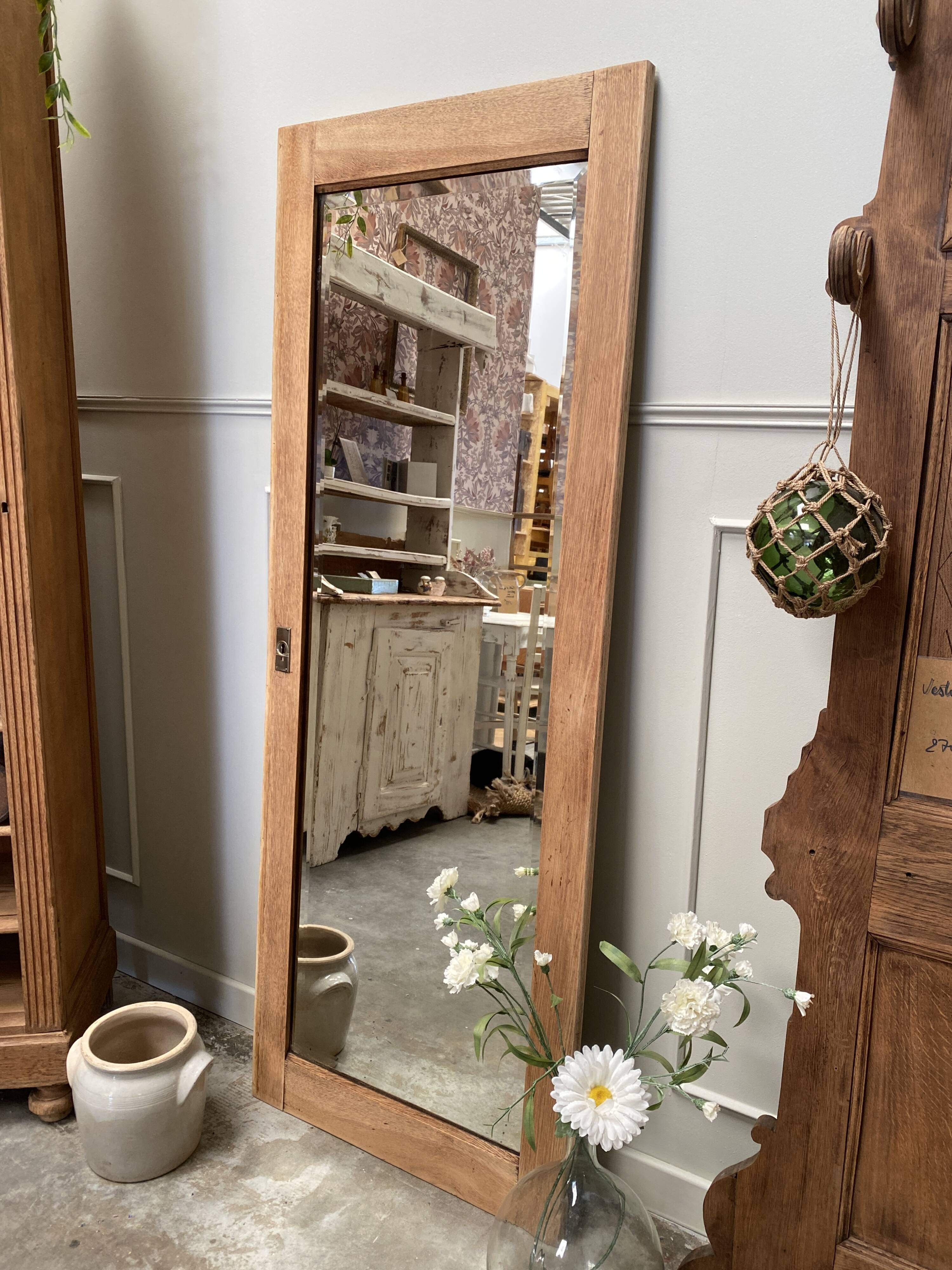 Miroir en pied en chêne