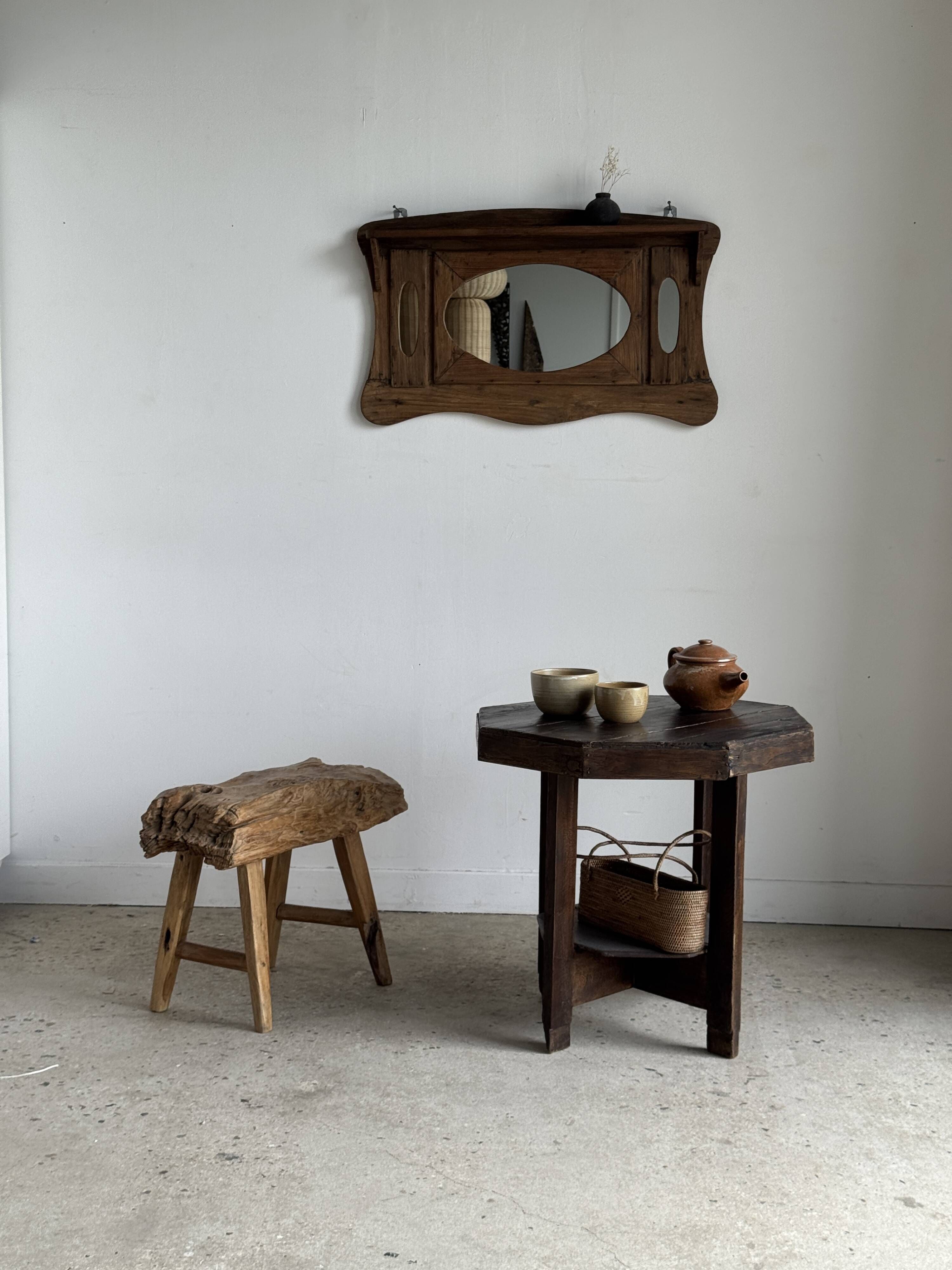 Small wall mirror in organic old Indonesian teak 75x45.