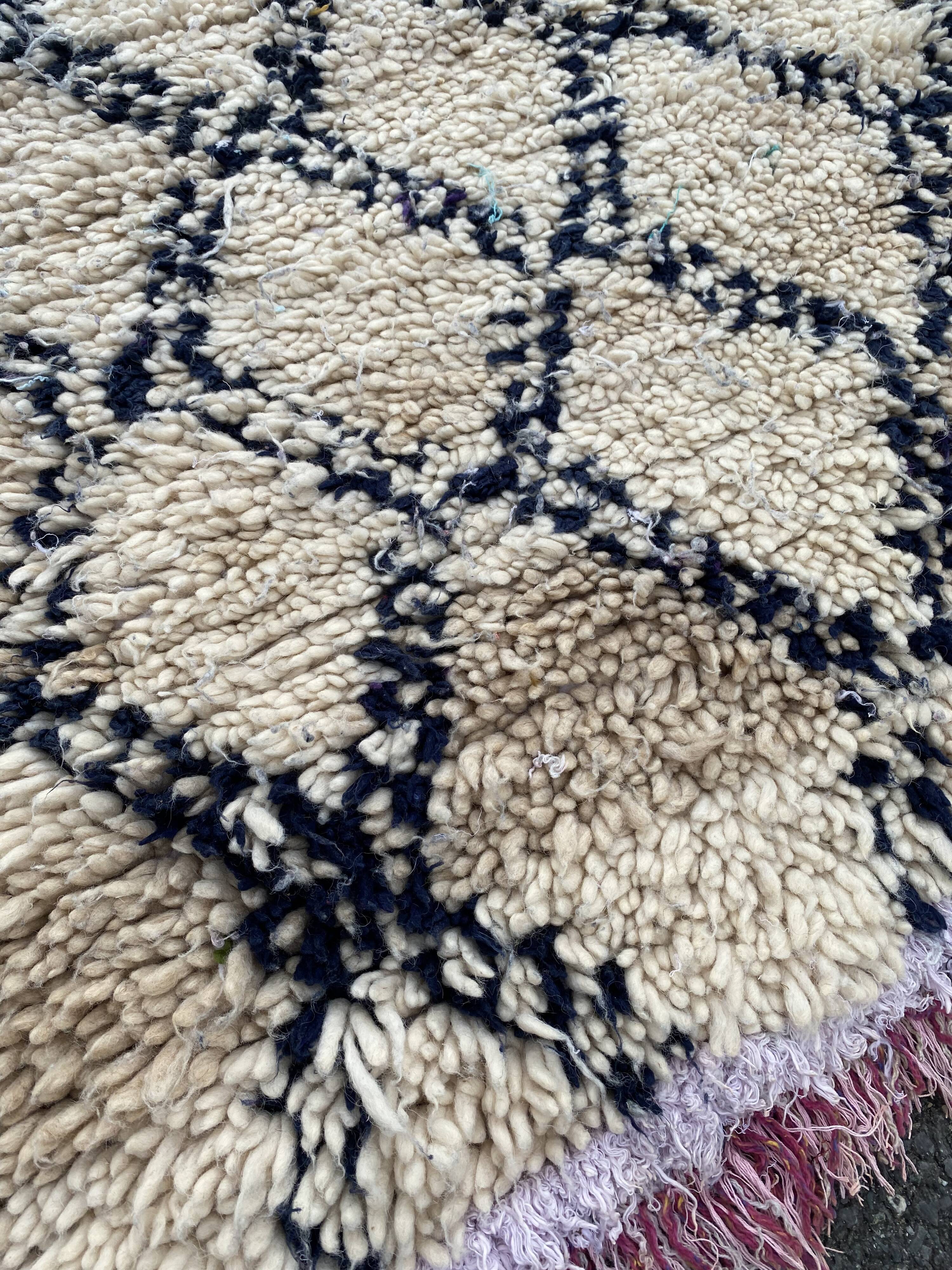 Berber carpet Beni Ouarain 100x210 cm