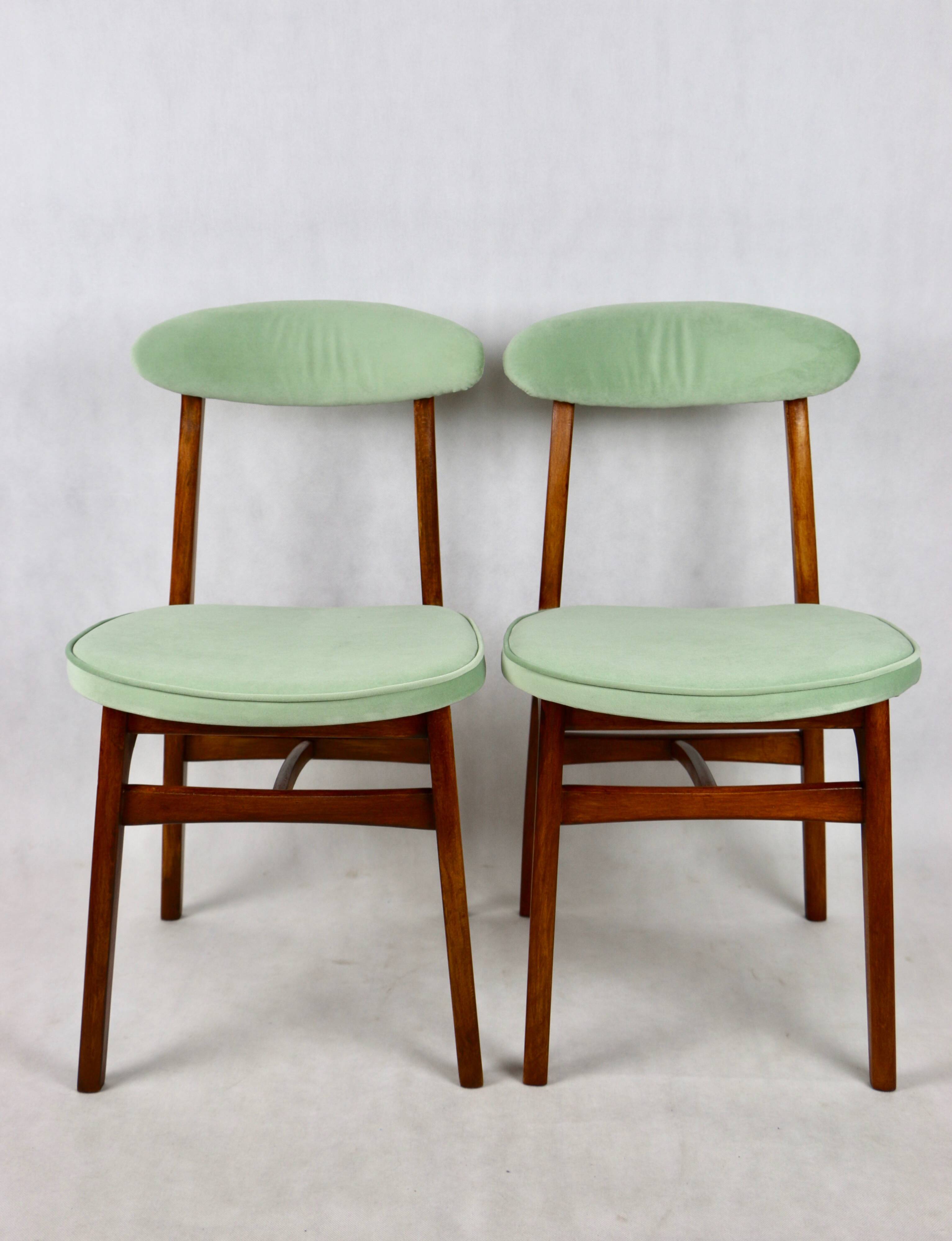 Chaises de salle à manger vert clair de Rajmund Halas, années 1970, ensemble de 2