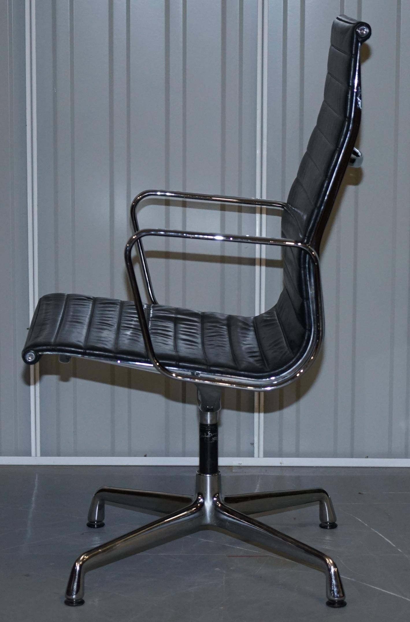 Vitra Eames Herman Miller swivel chair leather - edition 1 of 10
