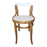 Curved wooden children's chair
