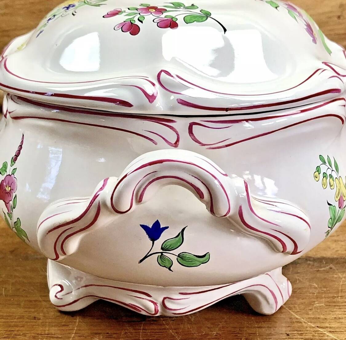 Luneville vegetable soup tureen, street lamp model
