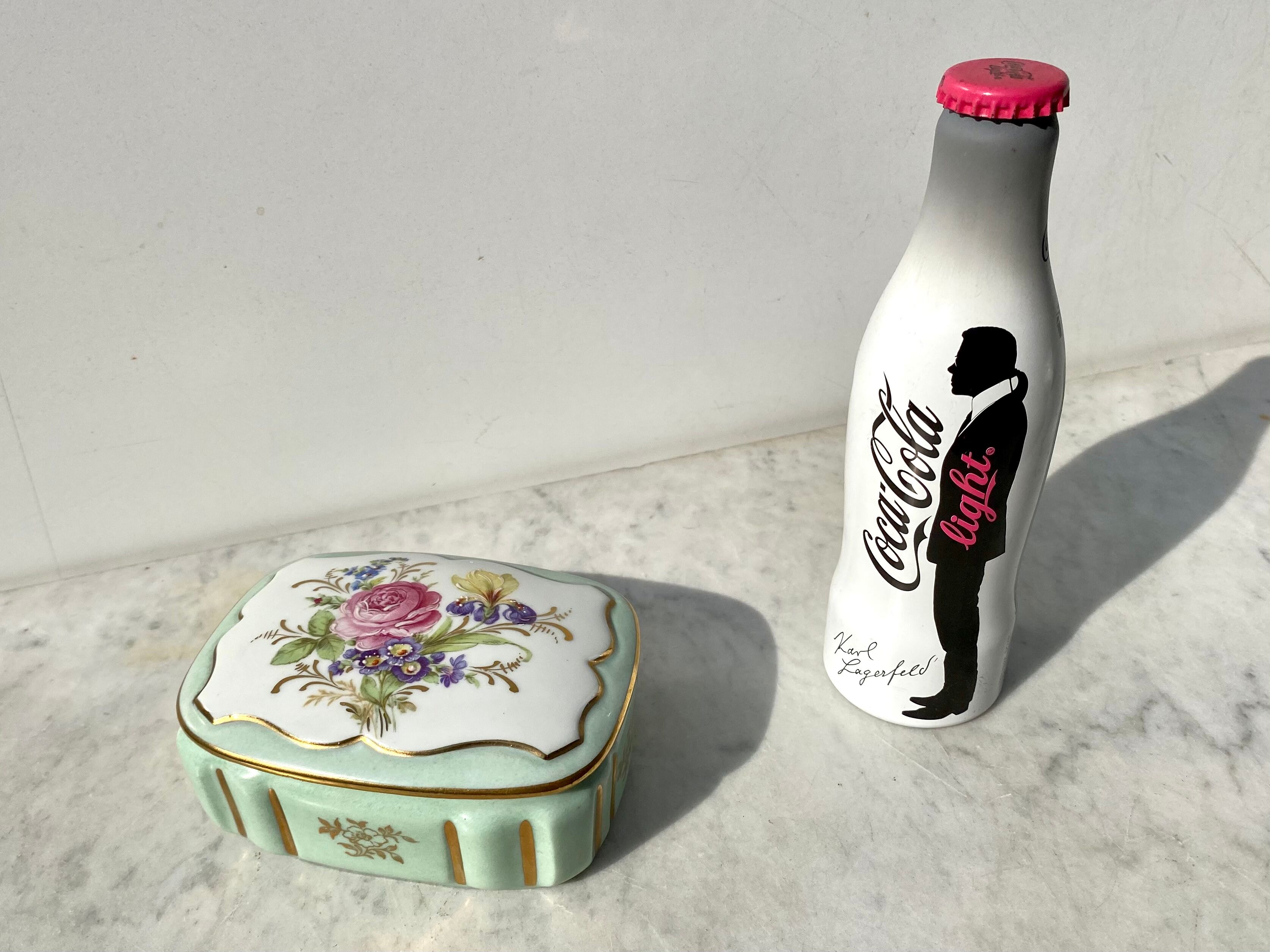 Porcelain jewelry box from Limoges Porteron vintage 60s perfect condition