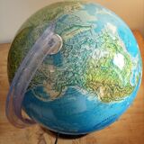 Luminous globe year 80