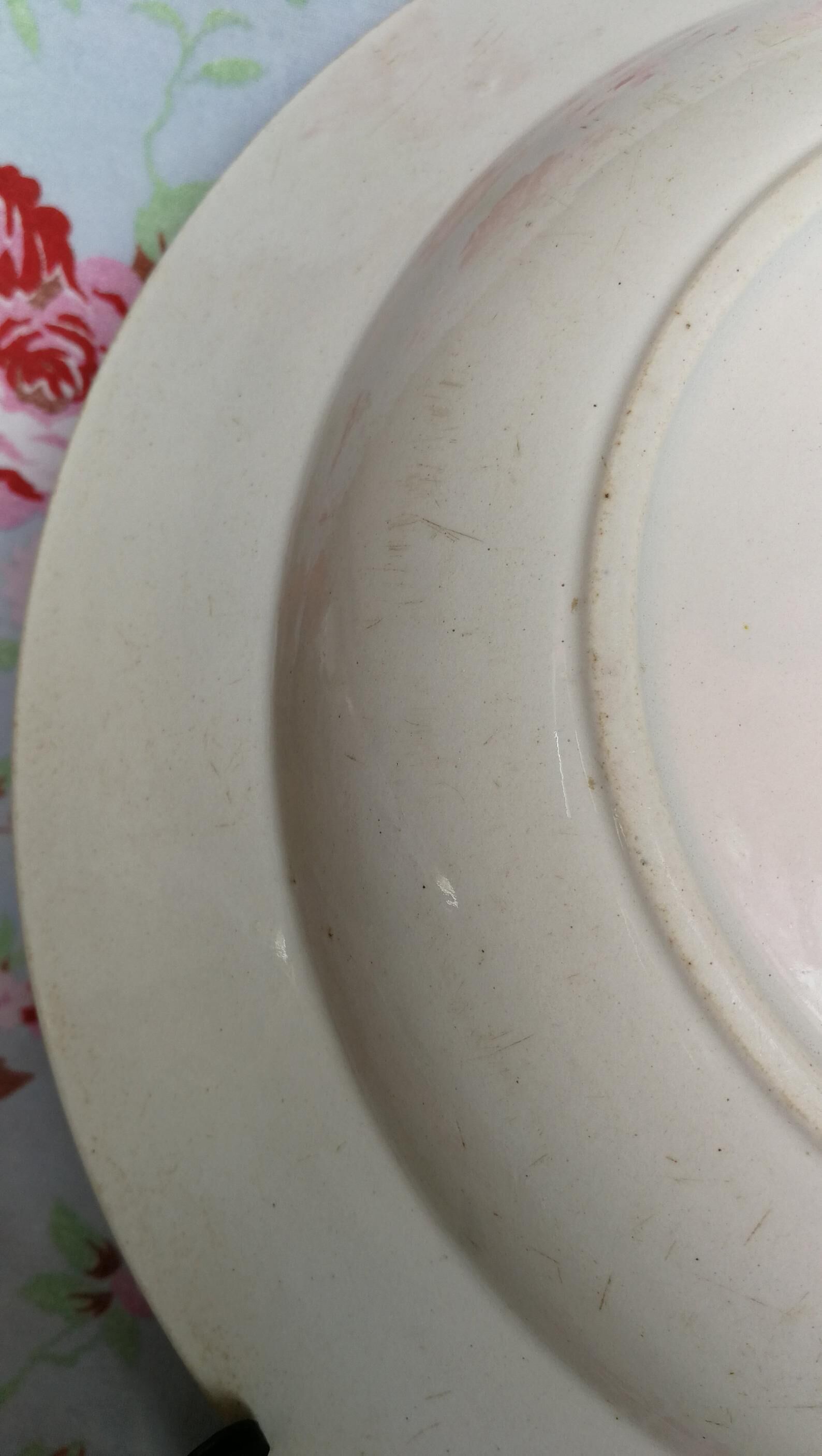 Round deep dish Saint Amand in Terre de Fer vert