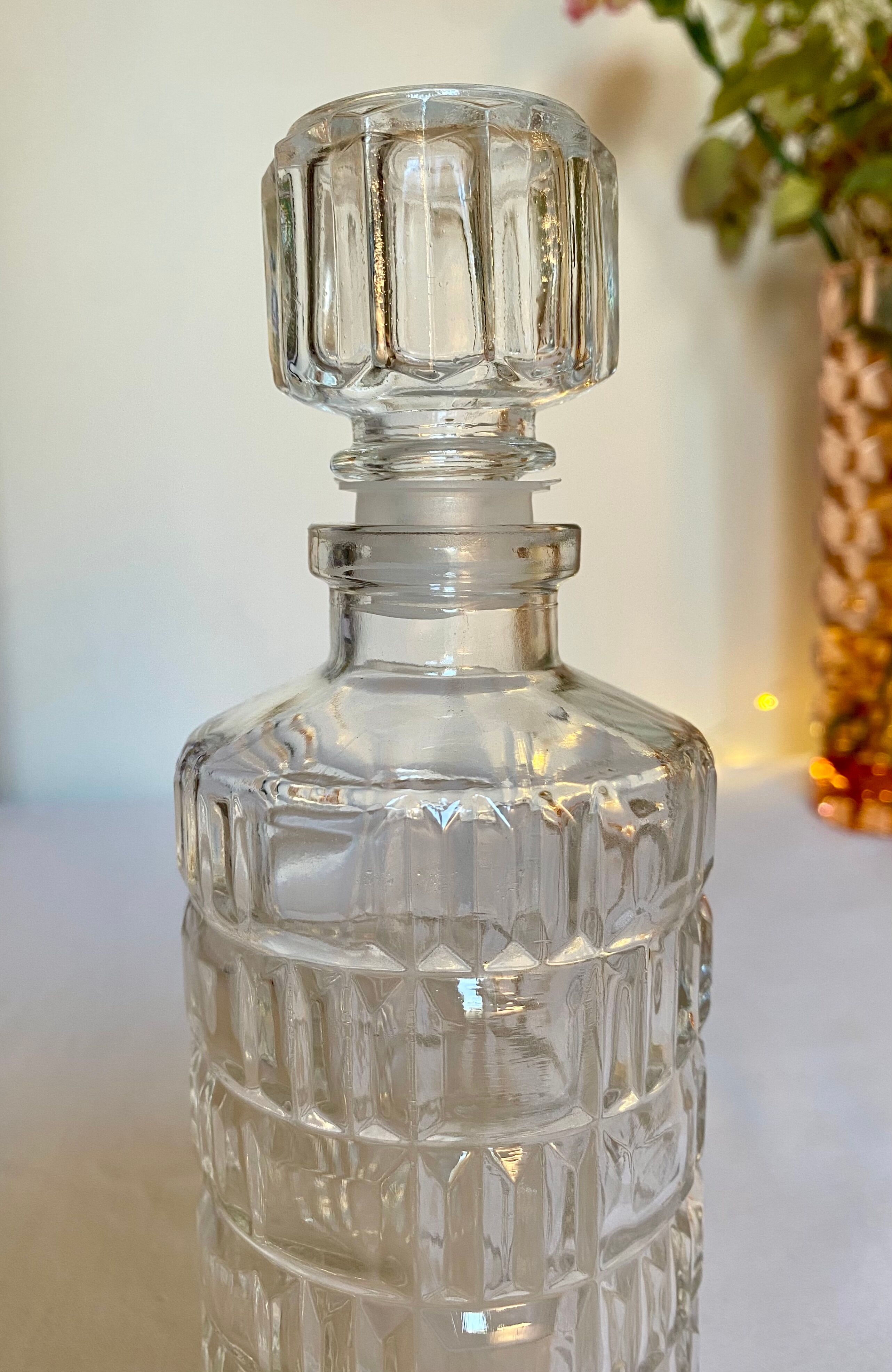 Carfe carved glass - art deco