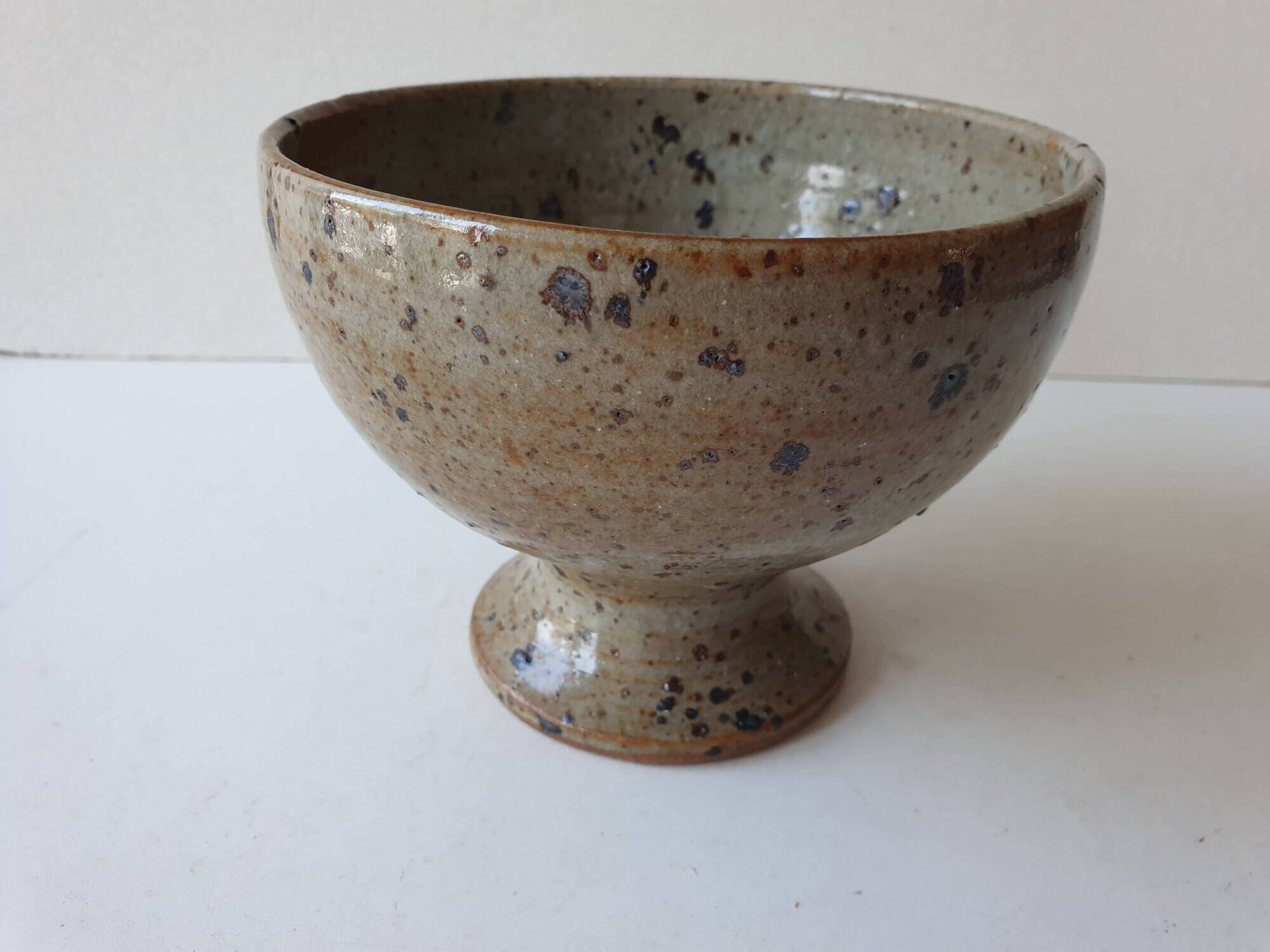 Pyrite stoneware ceramic bowl / cup signed Suzanne Dauliach Vallauris 60's