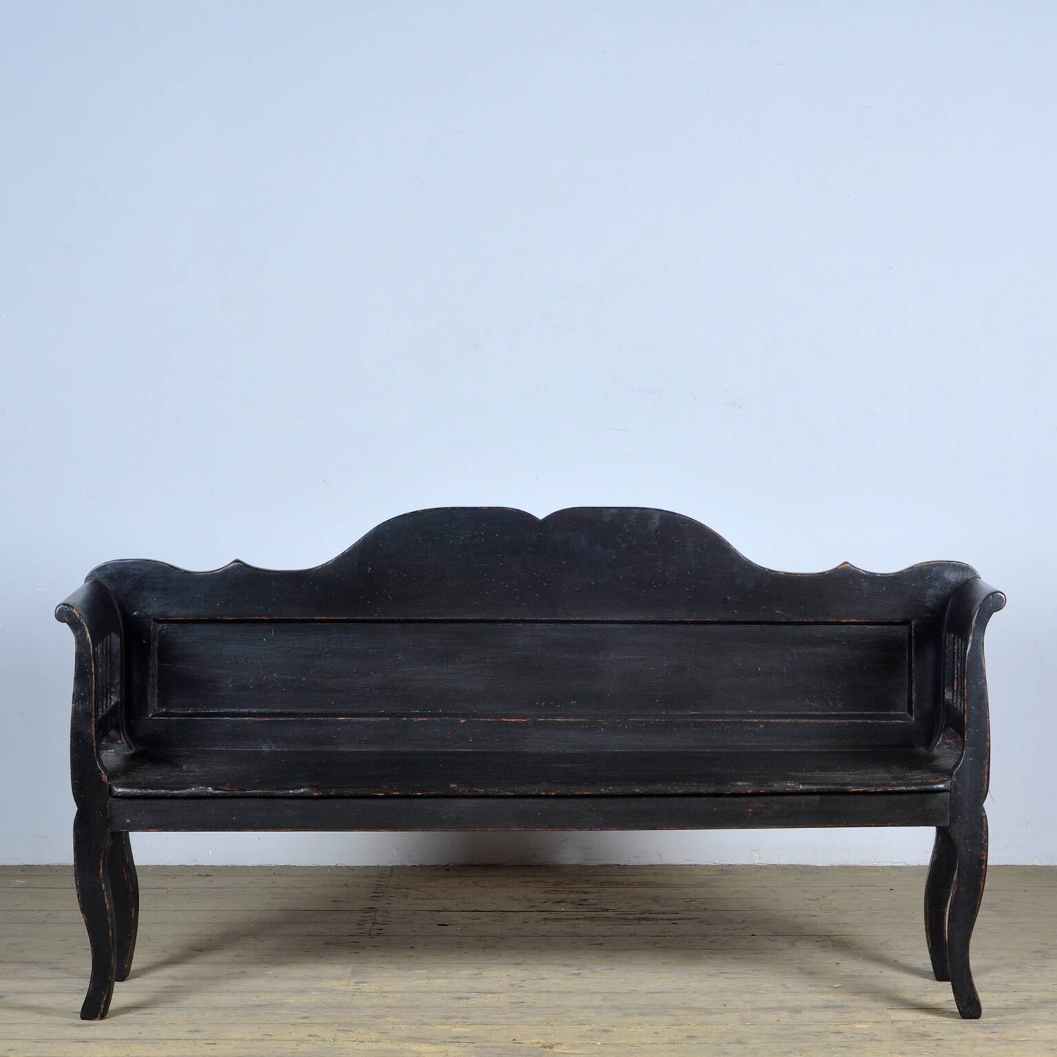 Antique pine bench, 1920s