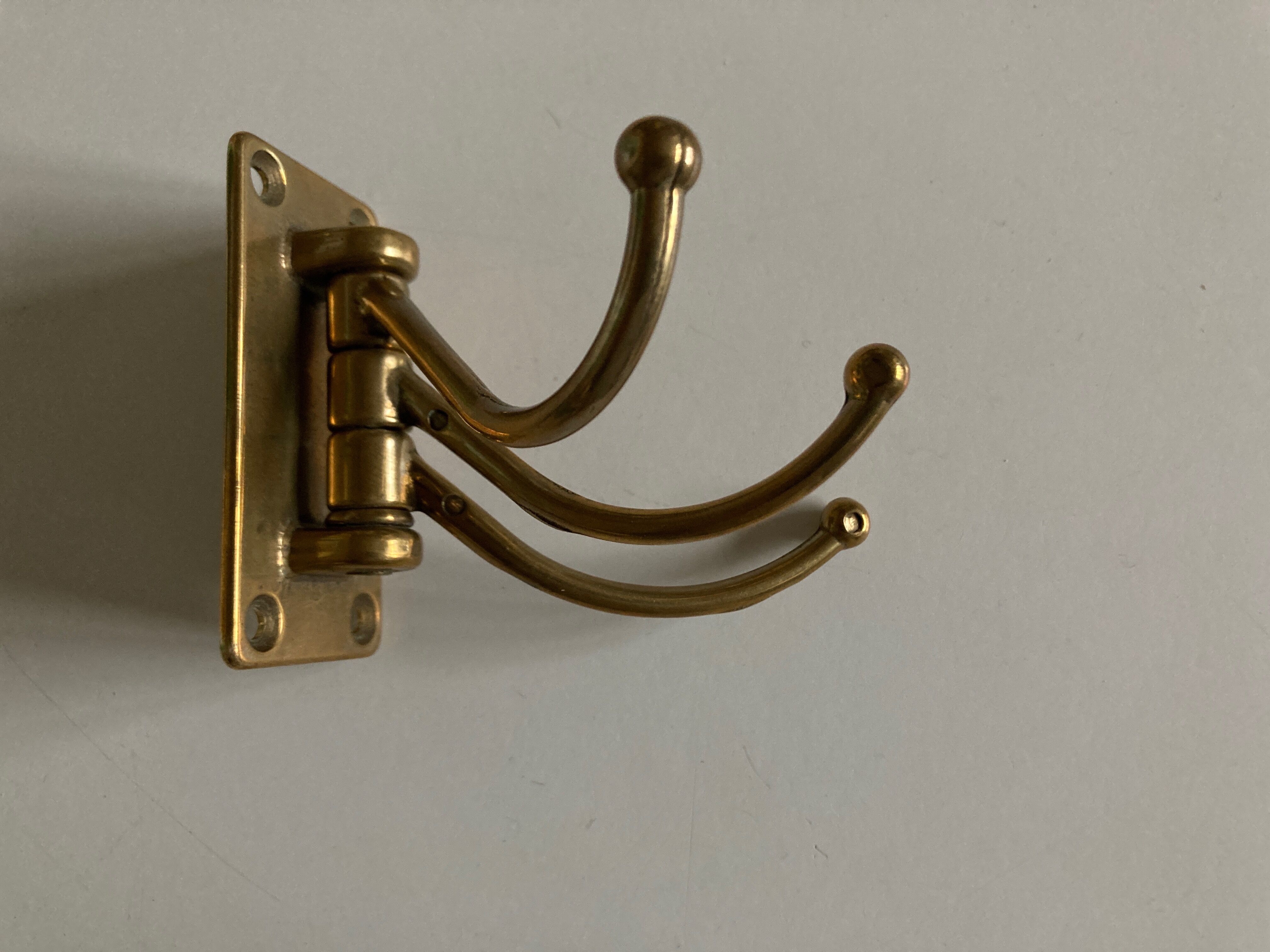 Bronze swivel hook 1950