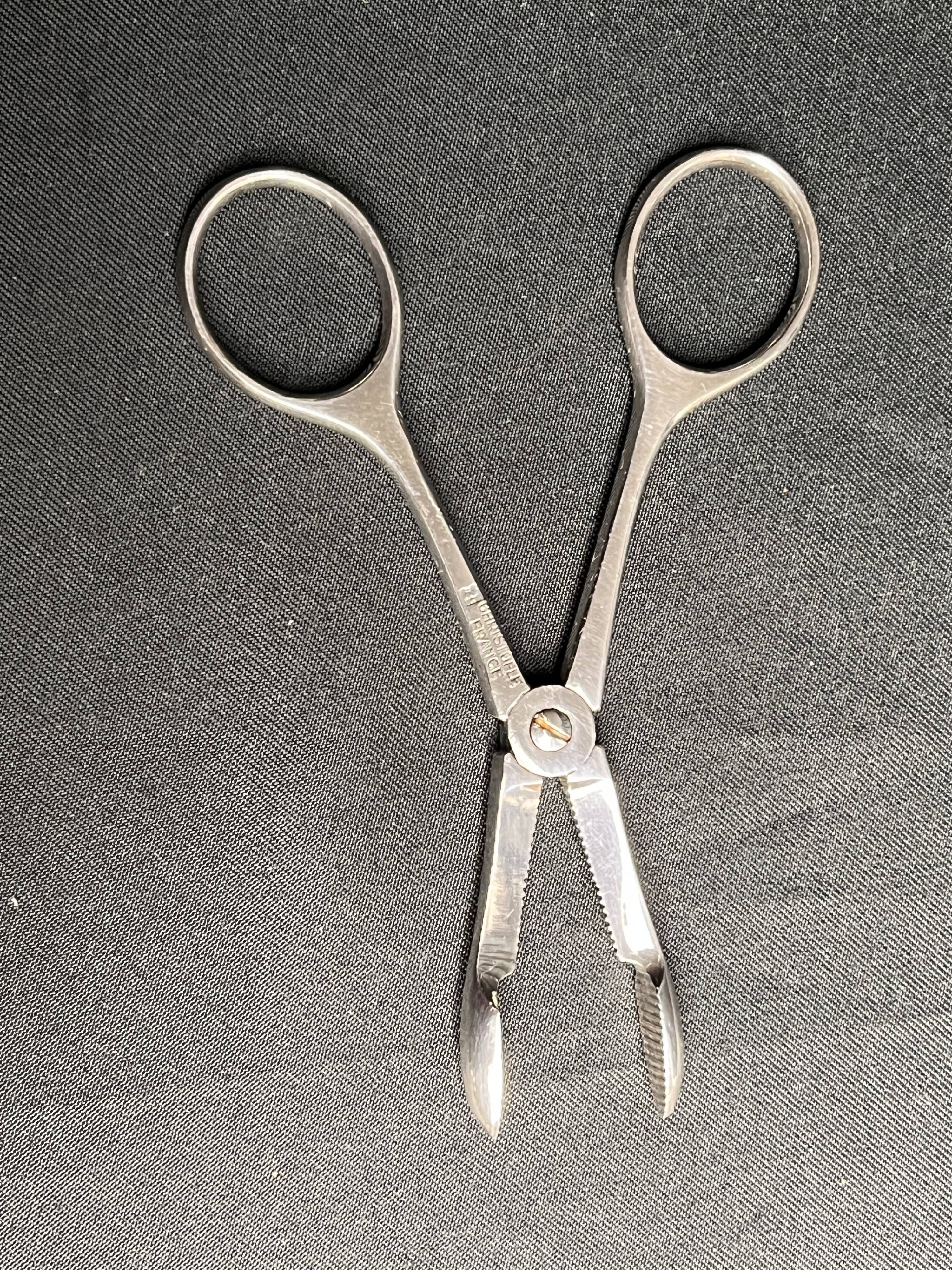 Tableware, silver-plated sugar scissors Christofle 20th century