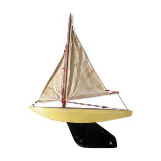 Voilier de bassin anglais bowman en bois, années 50-60