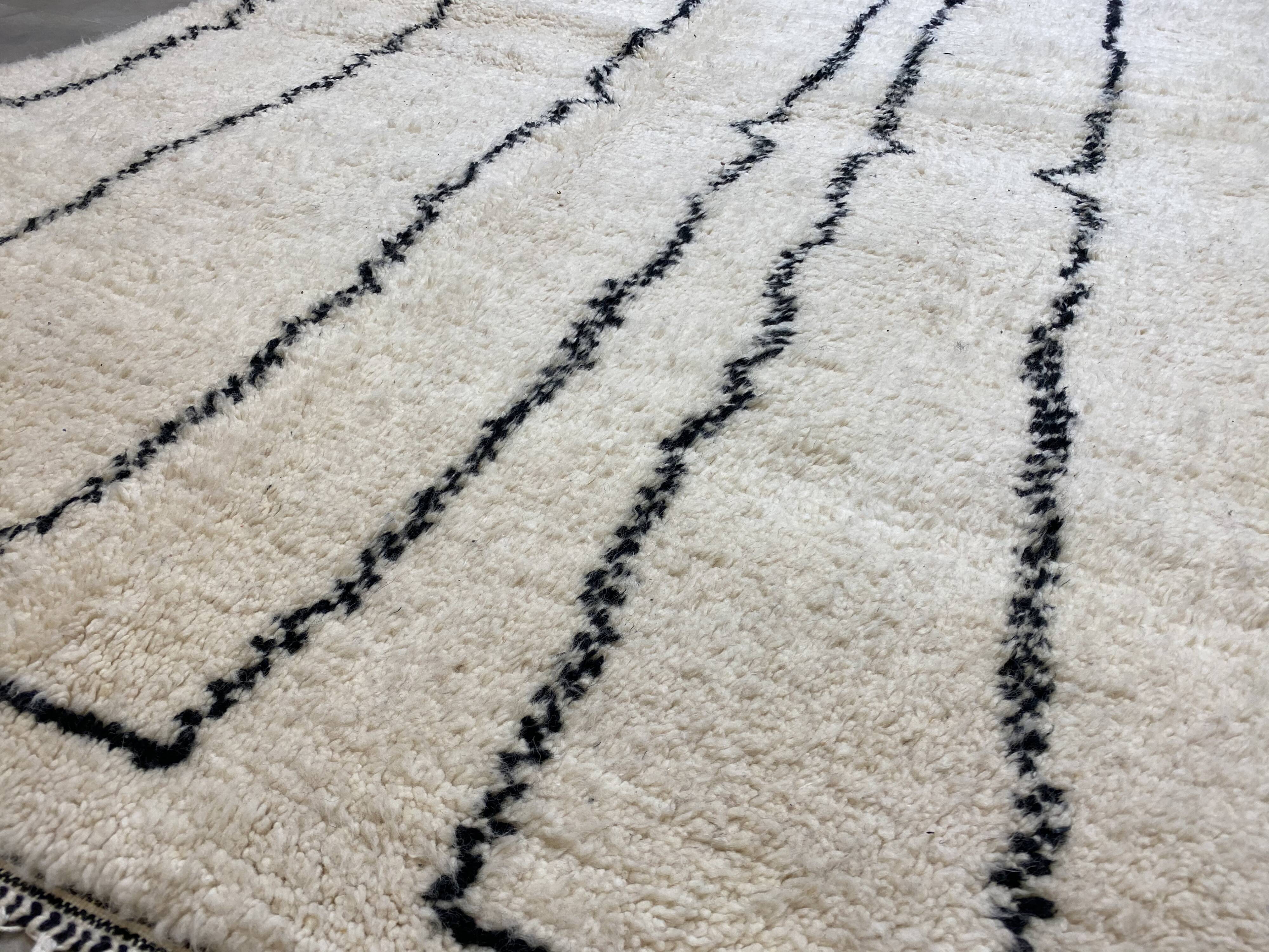 Berber white & black wool carpet 160x255cm