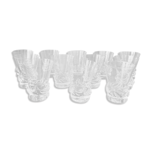 Suite de 12 verres a porto ou vin