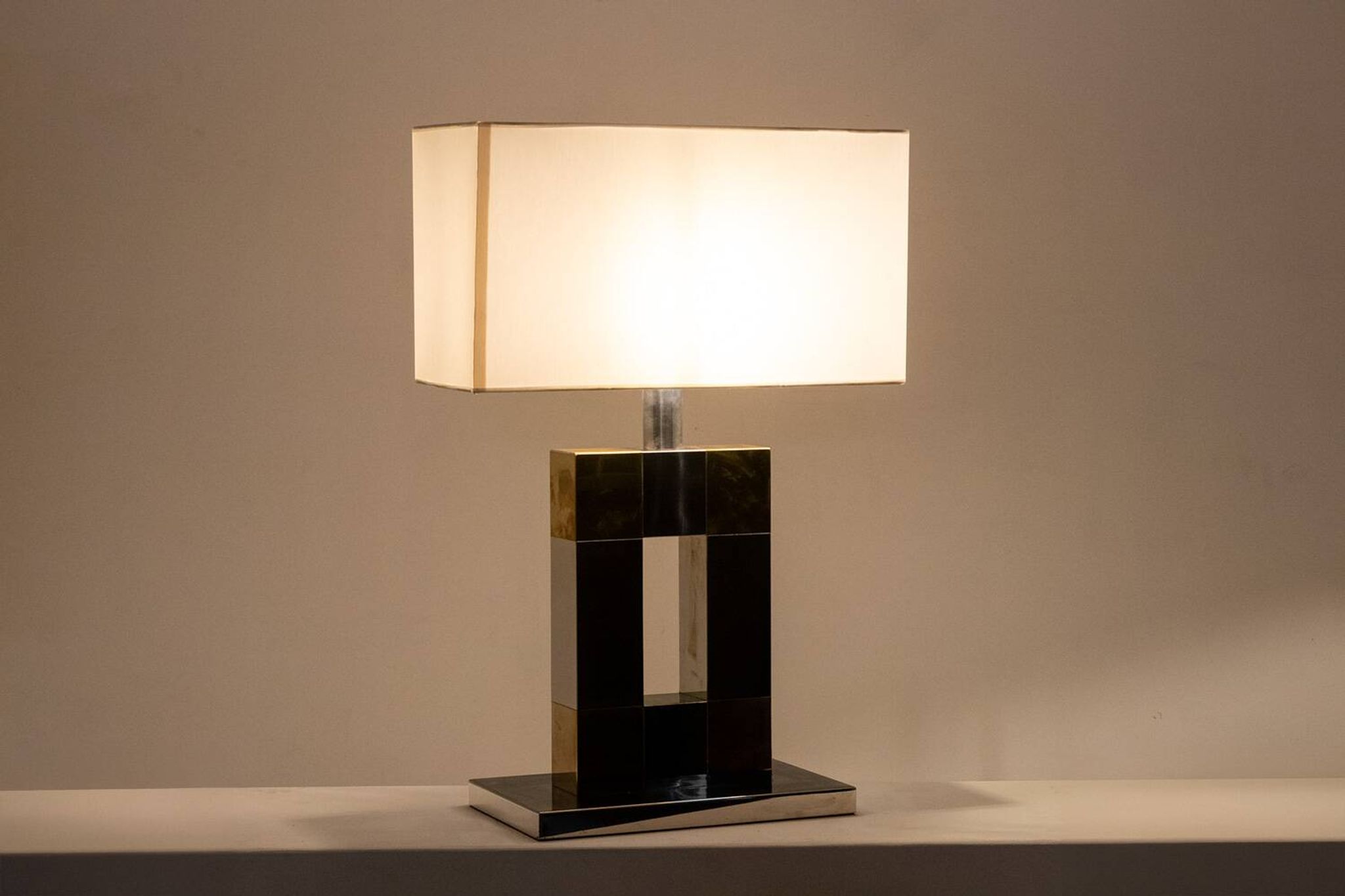 Pied de lampe géométrique en métal argenté et doré par Sandro Petti, années 1970