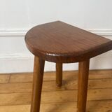 Half-moon tripod stool