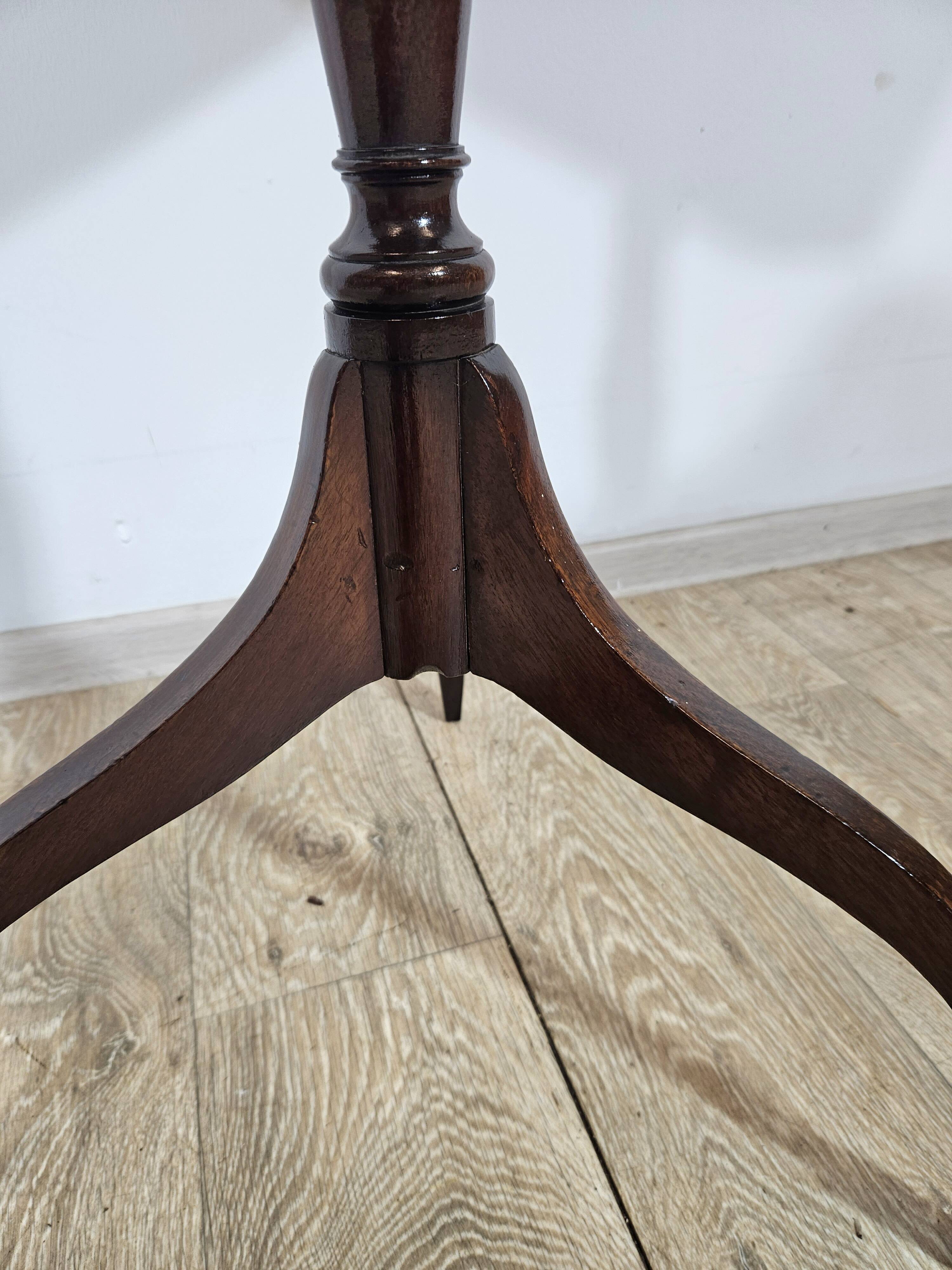 Antique Mahogany Side Table Octagonal Tripod Classic, 19th century