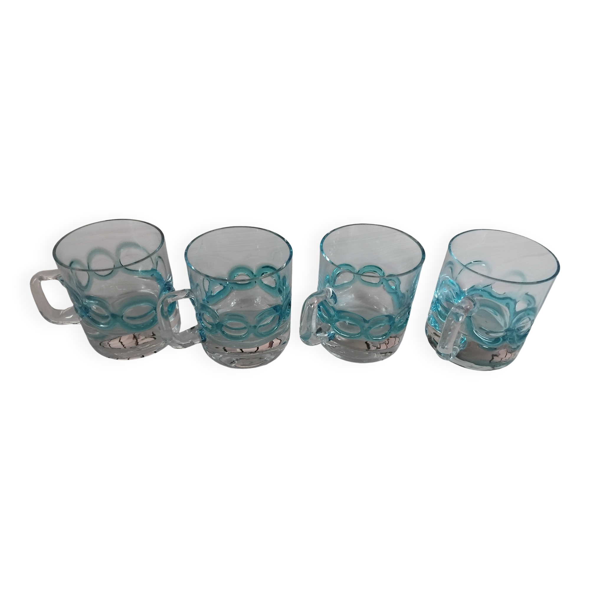 4 tasses vintage. Bleu turquoise