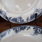 Antique earthenware dessert plates with the lions of France "Pernelle"