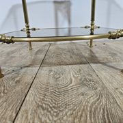 Table d'appoint en laiton, France, années 1950.