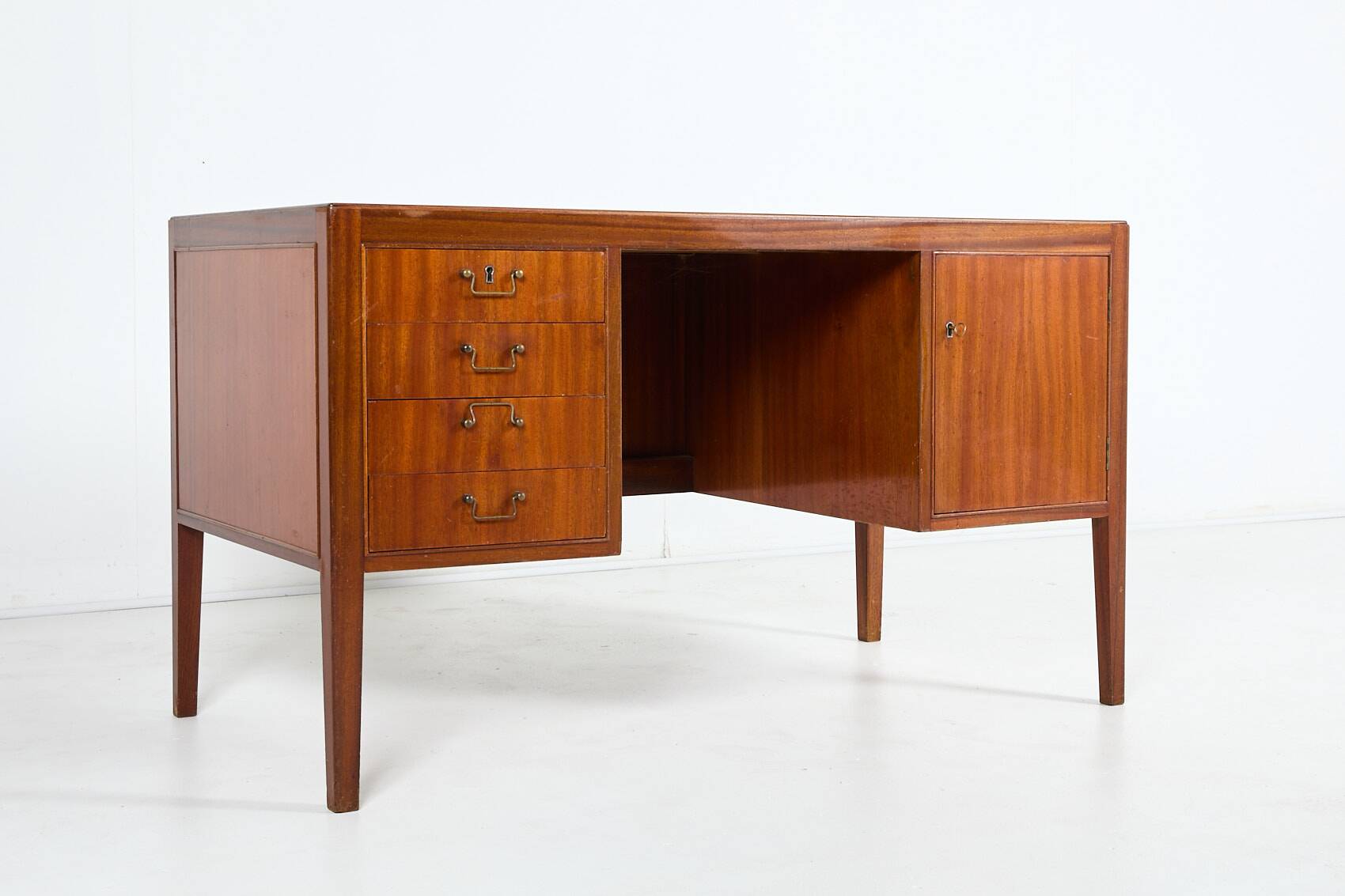 Mid-Century Scandinavian Modern desk, 1950’s