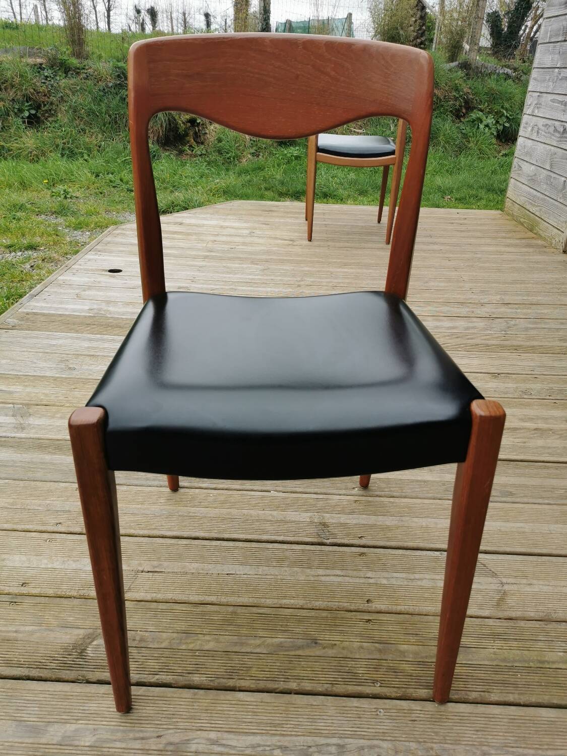Lot de 5 chaises style Niels Otto Moller