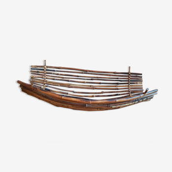 Rattan fruit basket in the shape of a boat